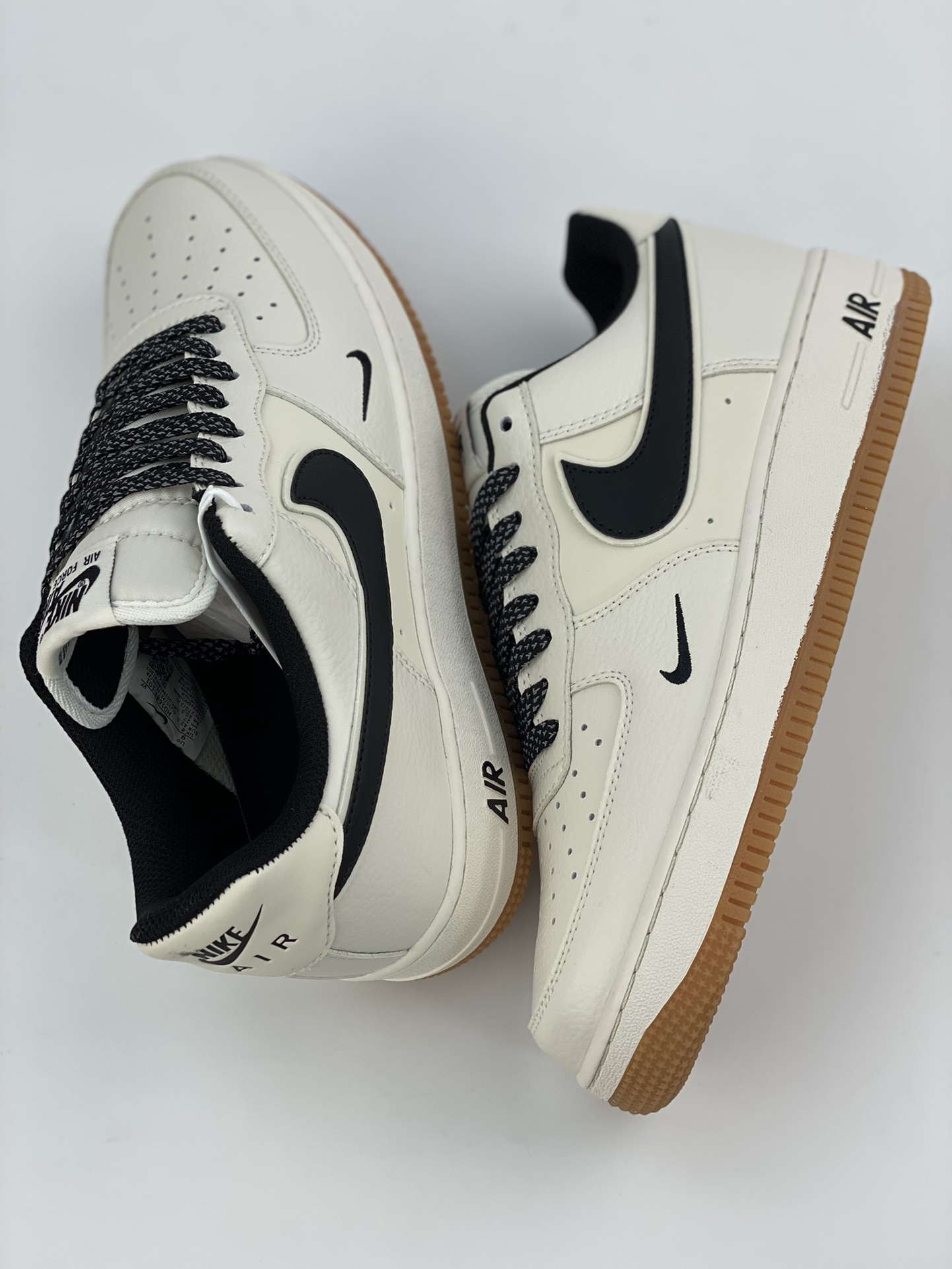 Nike Air Force 1 Low 07 White Black Rubber HD1689-101