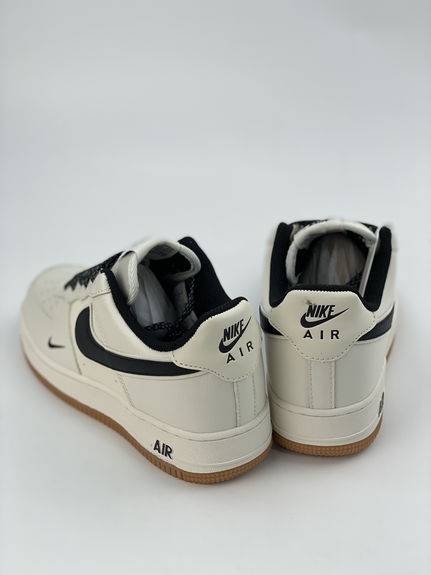 Nike Air Force 1 Low 07 White Black Rubber HD1689-101