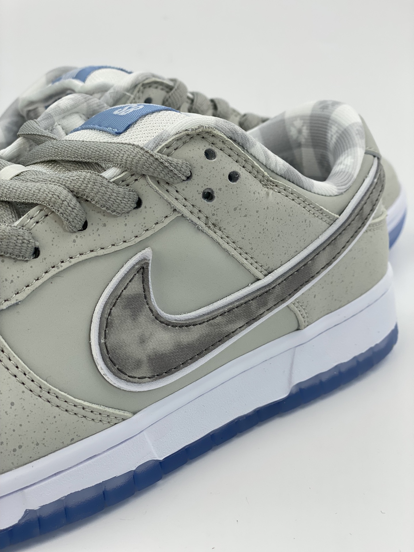 Concepts x Nike SB Dunk Low White Lobster FD8776-100