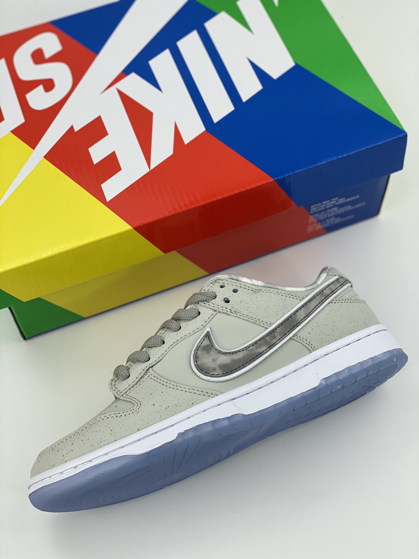 Concepts x Nike SB Dunk Low White Lobster FD8776-100