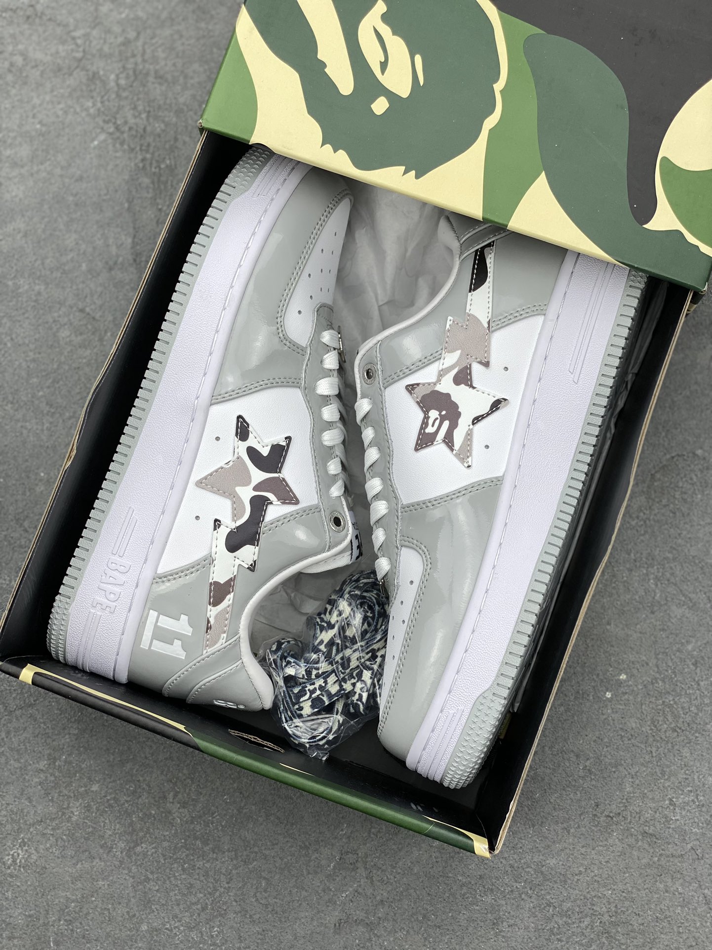 BAPE Sk8 Sta To Nigo Low-Top Sneakers - Classic Style, Ultimate Comfort 10 i1684433433 8614 8