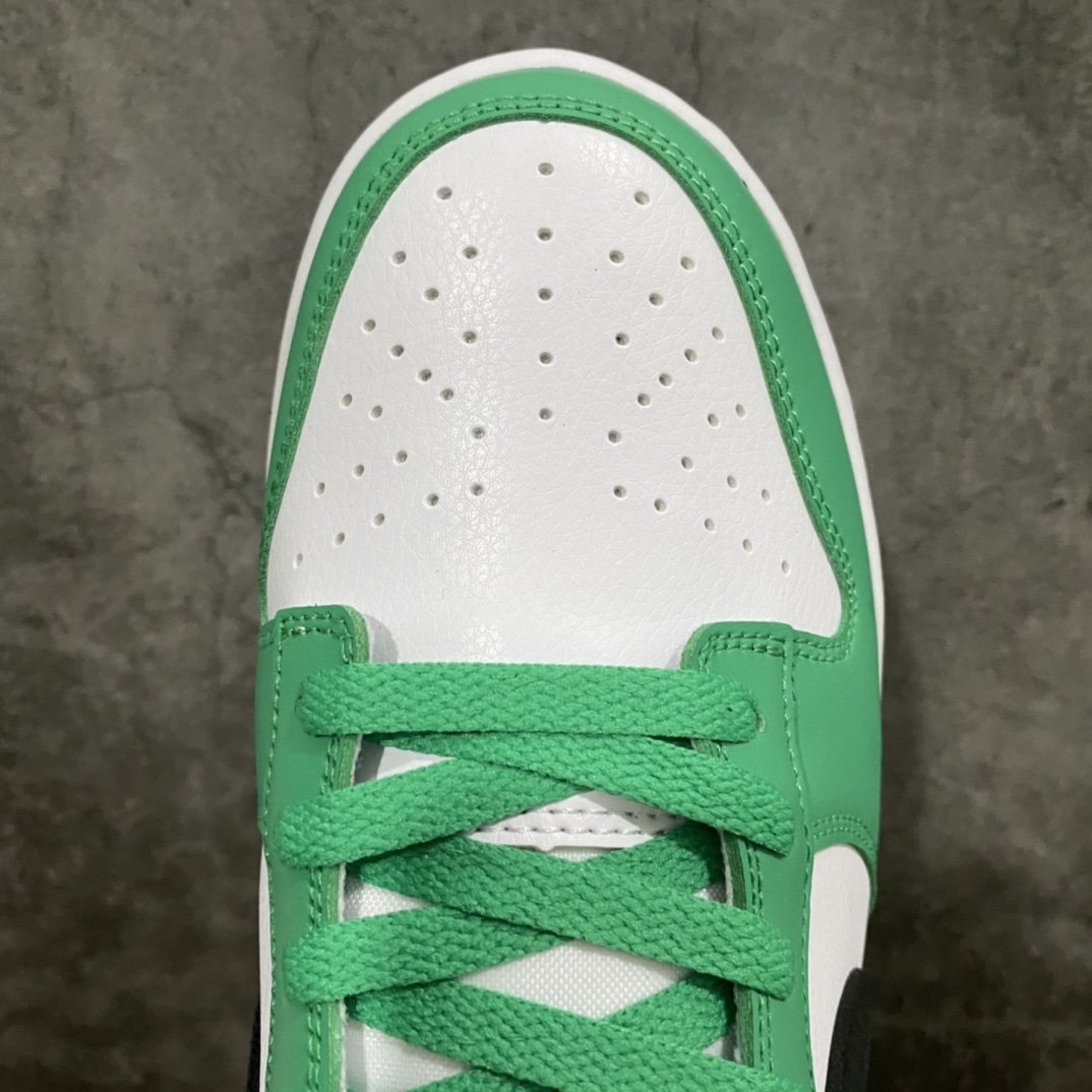 [Top Pure Original] NK Dunk Low ”Celtics” SB low-top white, black and green FN3612-300