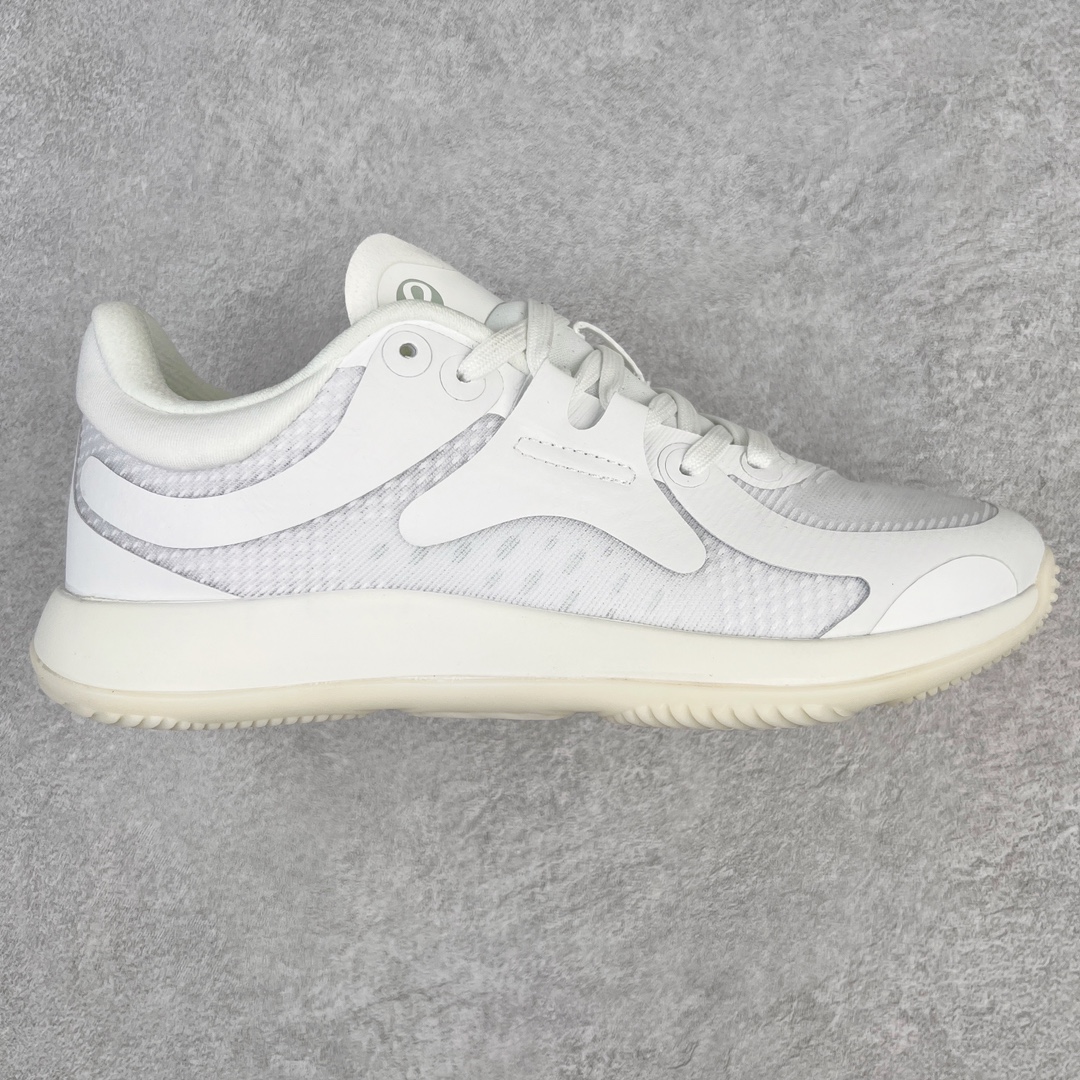 ＃纯原福利 Lululemon Blissfeel 露露乐檬查奇系列低帮健身训练透气休闲运动慢跑鞋 跑步为主 训练为辅 呼应你的健身计划 分区弹力和支撑设计 平衡稳定度和灵活度中足结构为跑步和训练提供支撑 双密度中底 跑步时提供舒适回弹 训练时提供灵活支撑 分压式外底 提升抓地力和灵活度 尺码：36 36.5 37.5 38 38.5 39 40 40.5 41 42 42.5 43 44 44.5 45-选品中心