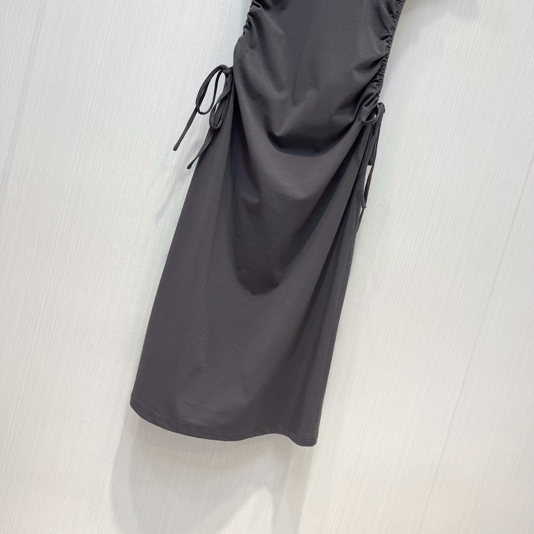夏季新款设计师款腰部抽绳弹力棉显瘦连