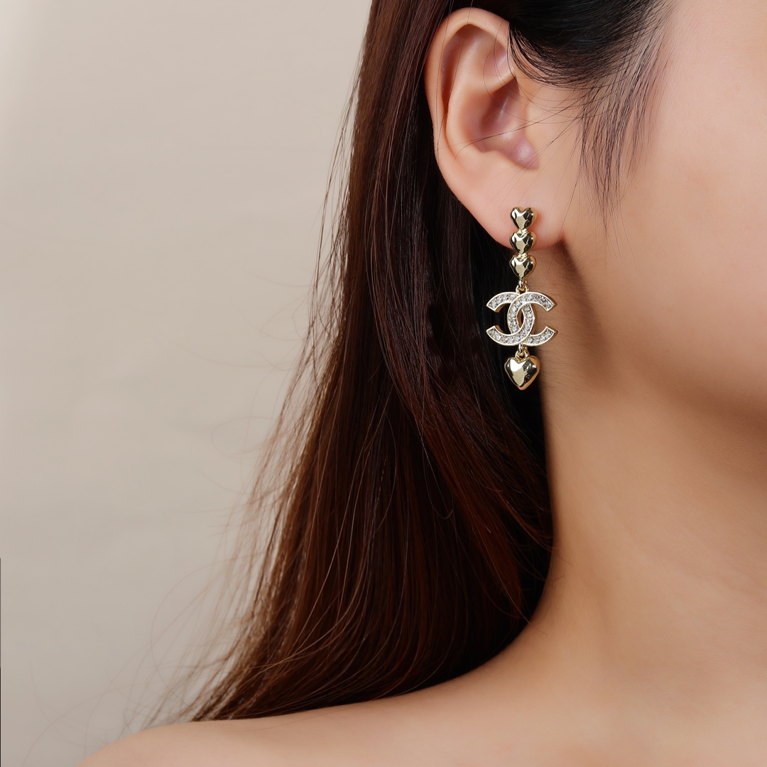 Chanel Dangle Earrings with CC Logo and Heart Charms 6 i1684464121 8954 4