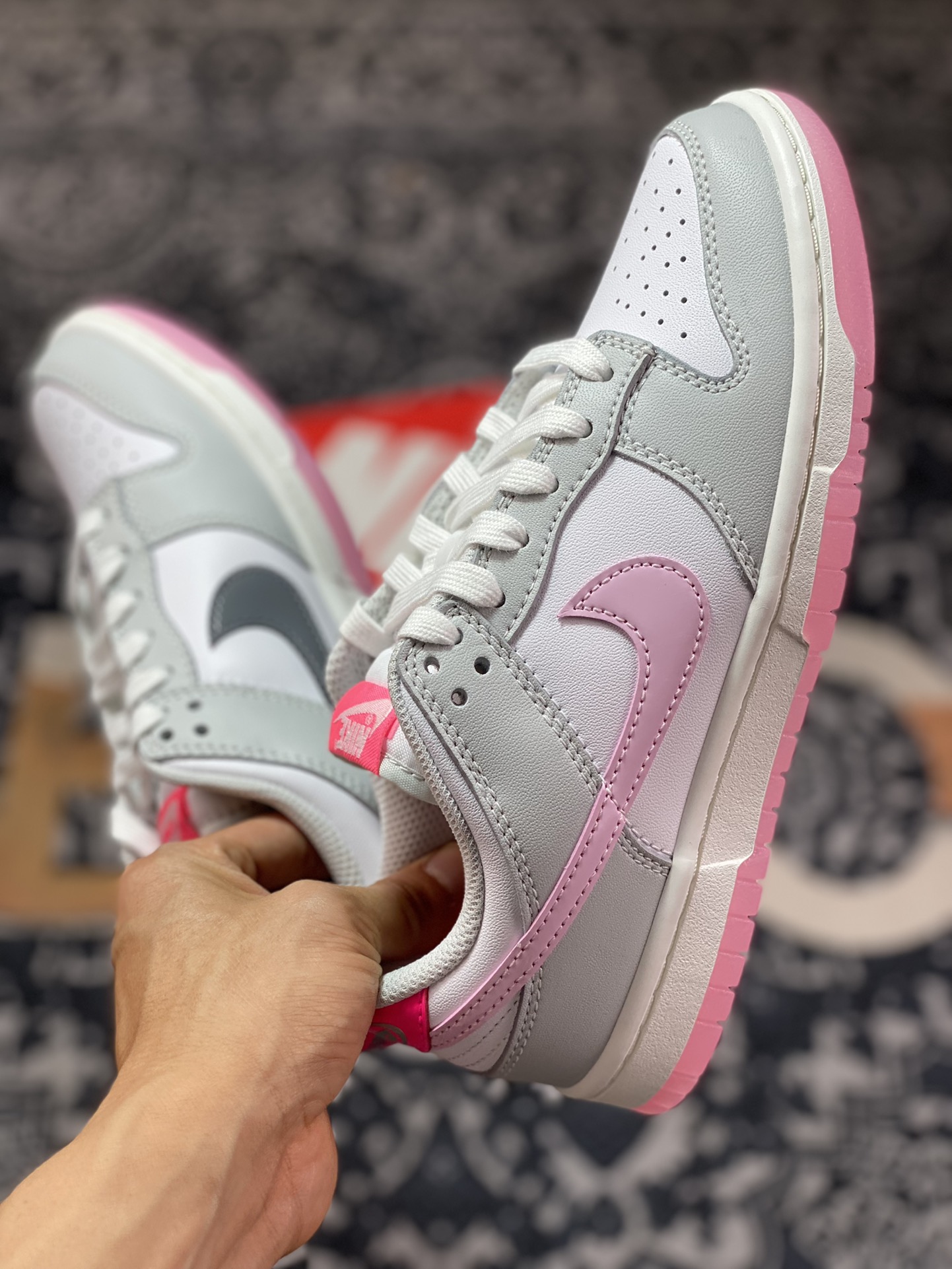 Nike Dunk Low ”520 Summit White and Pink Foam” 520 Valentine's Day White Gray Pink FN3451-161