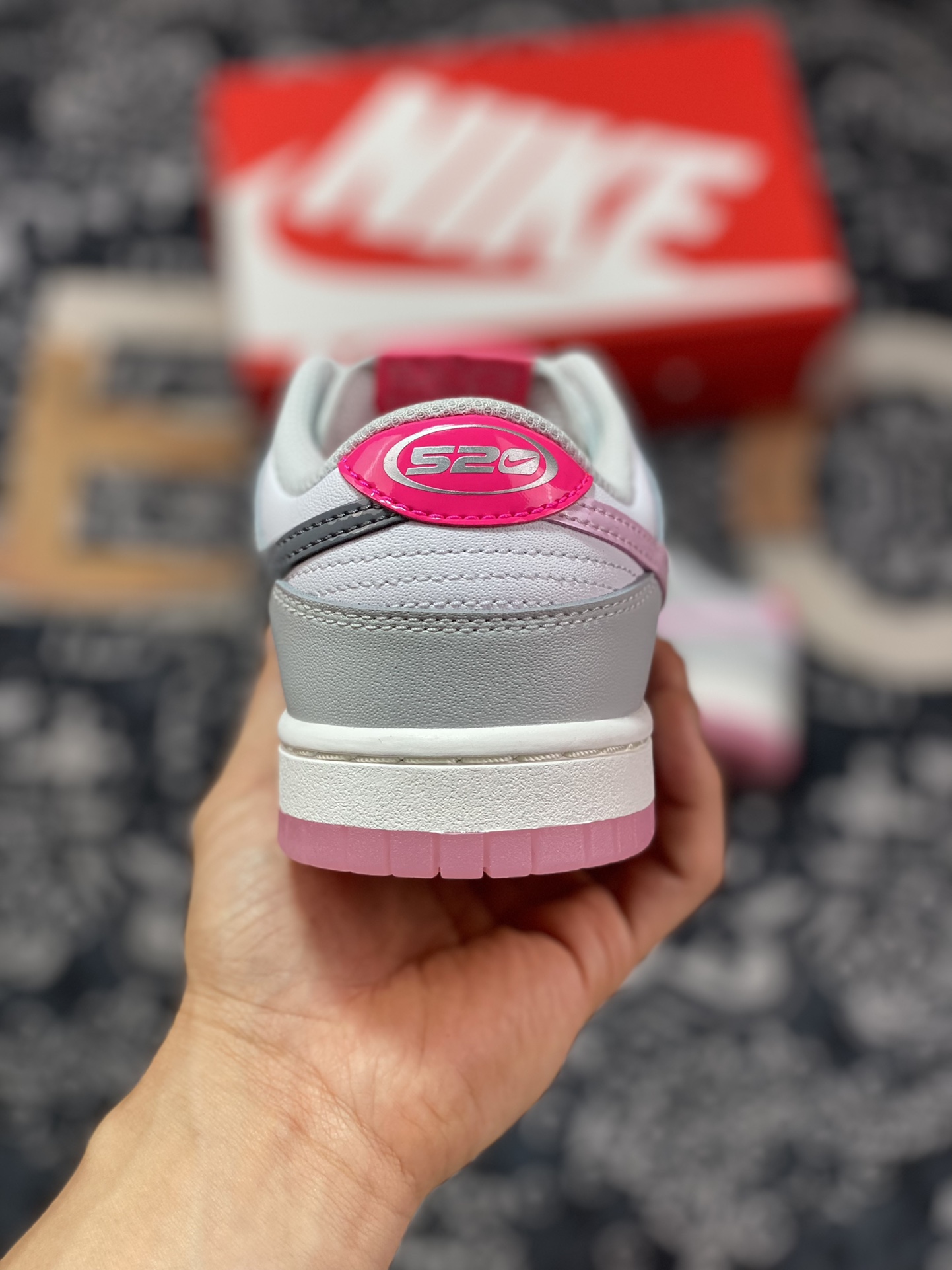 Nike Dunk Low ”520 Summit White and Pink Foam” 520 Valentine's Day White Gray Pink FN3451-161