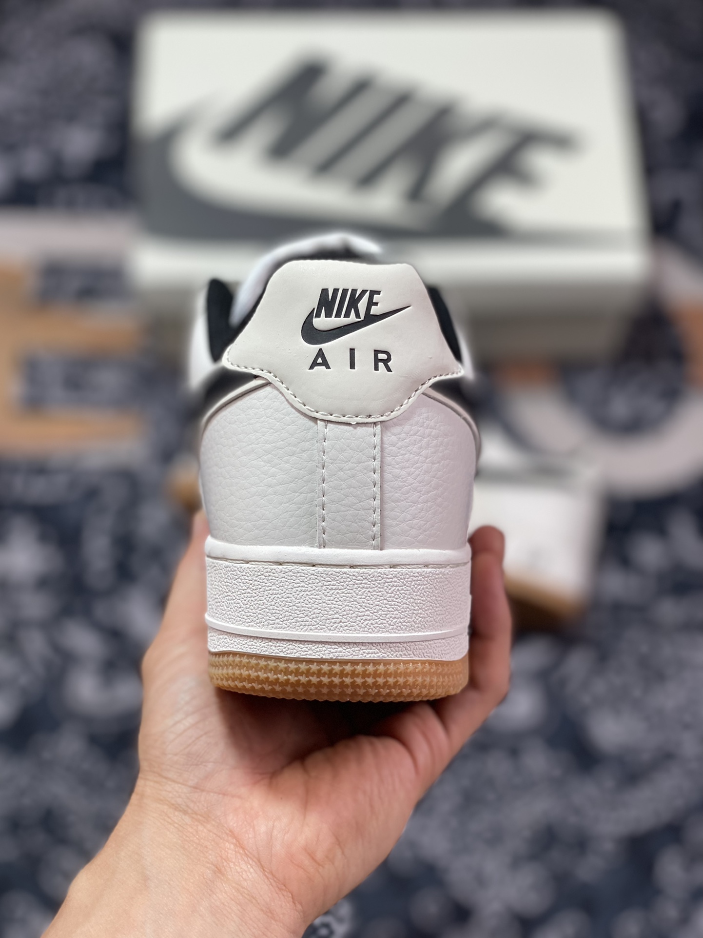 Nike Air Force 1'07 Low ”Milky White/Black/Gum” Air Force One sneakers ”Milky White and Black Small Hook Stars Raw Rubber Sole” HD1689-101