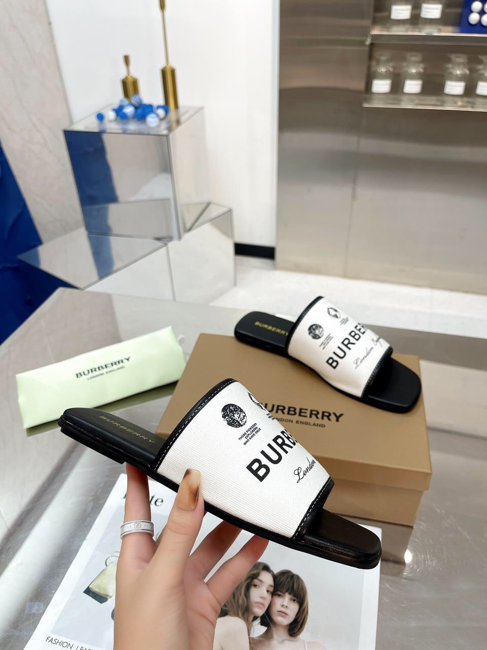 Luxurious Sulfurized Leather Slippers Inspired by Pablo’s Skin – Burberry Baballi and Baperi Collection Summary - 图片 5
