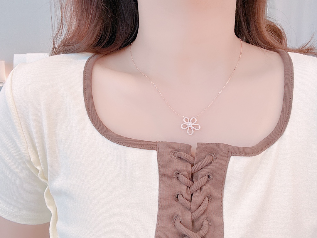 Solid Silver Necklace Lively New Year Gold