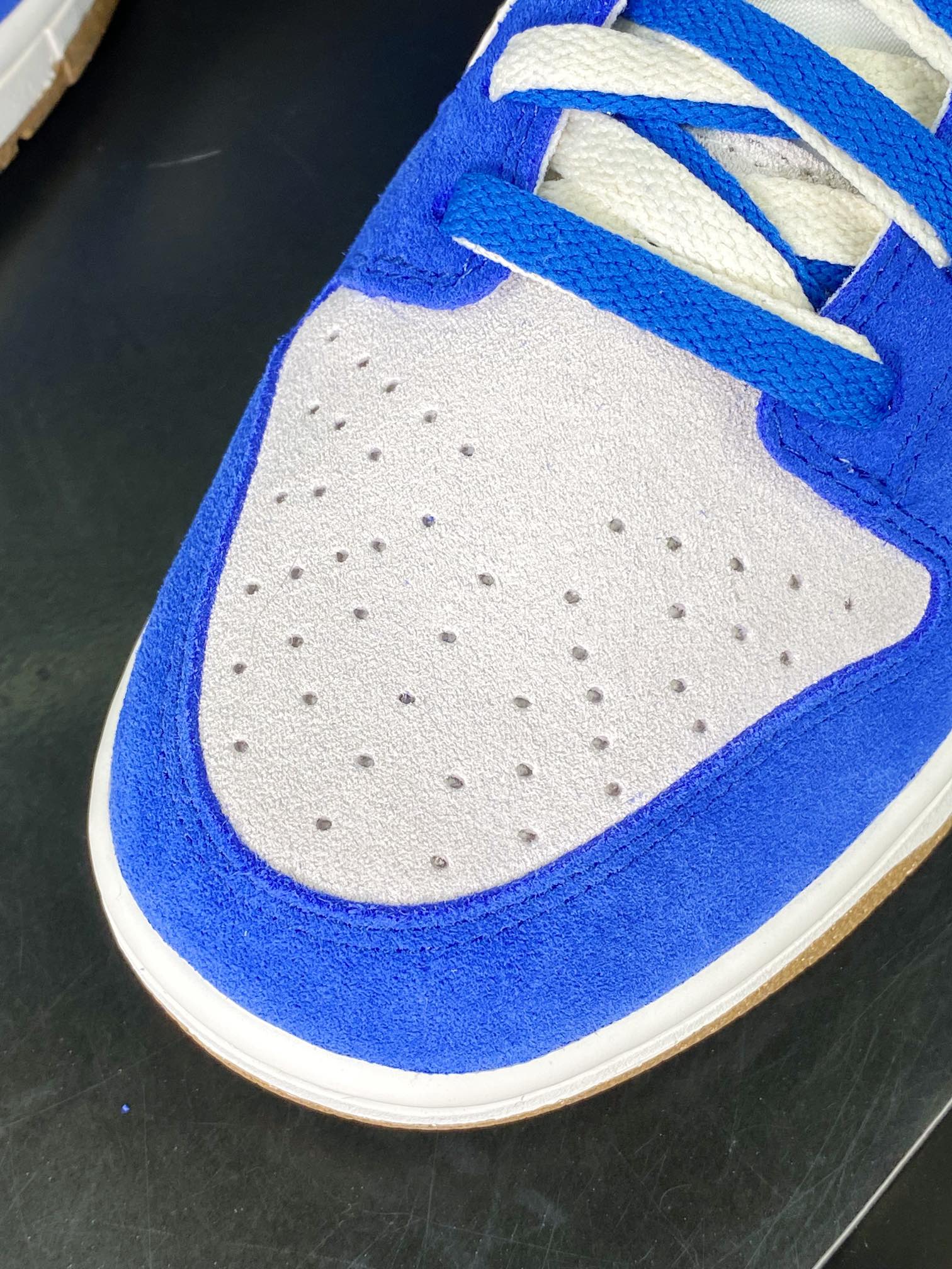 SB Dunk Low SE ”85 Double Swoosh/Royal Blue/Grey” Dunk series low-top sneakers ”Royal blue light gray small fish fruit graffiti double hook” DO9457-138