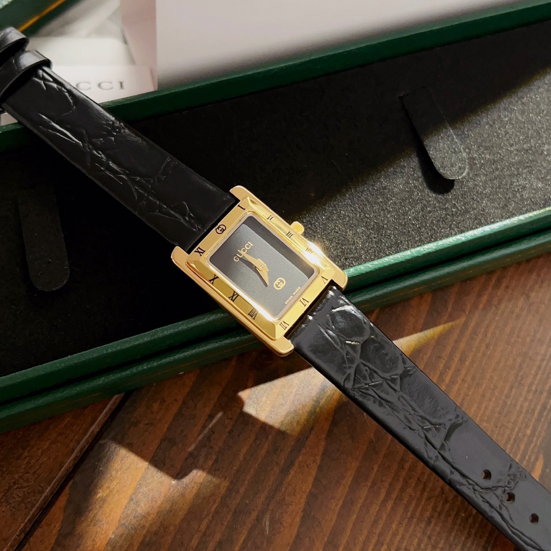 Часы Gucci