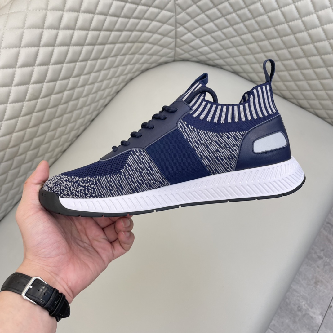 Precio de venta: P170Marca: Boss* "Boss*" lowtop sneakersTalla formal: 38-44 (se puede personalizar 