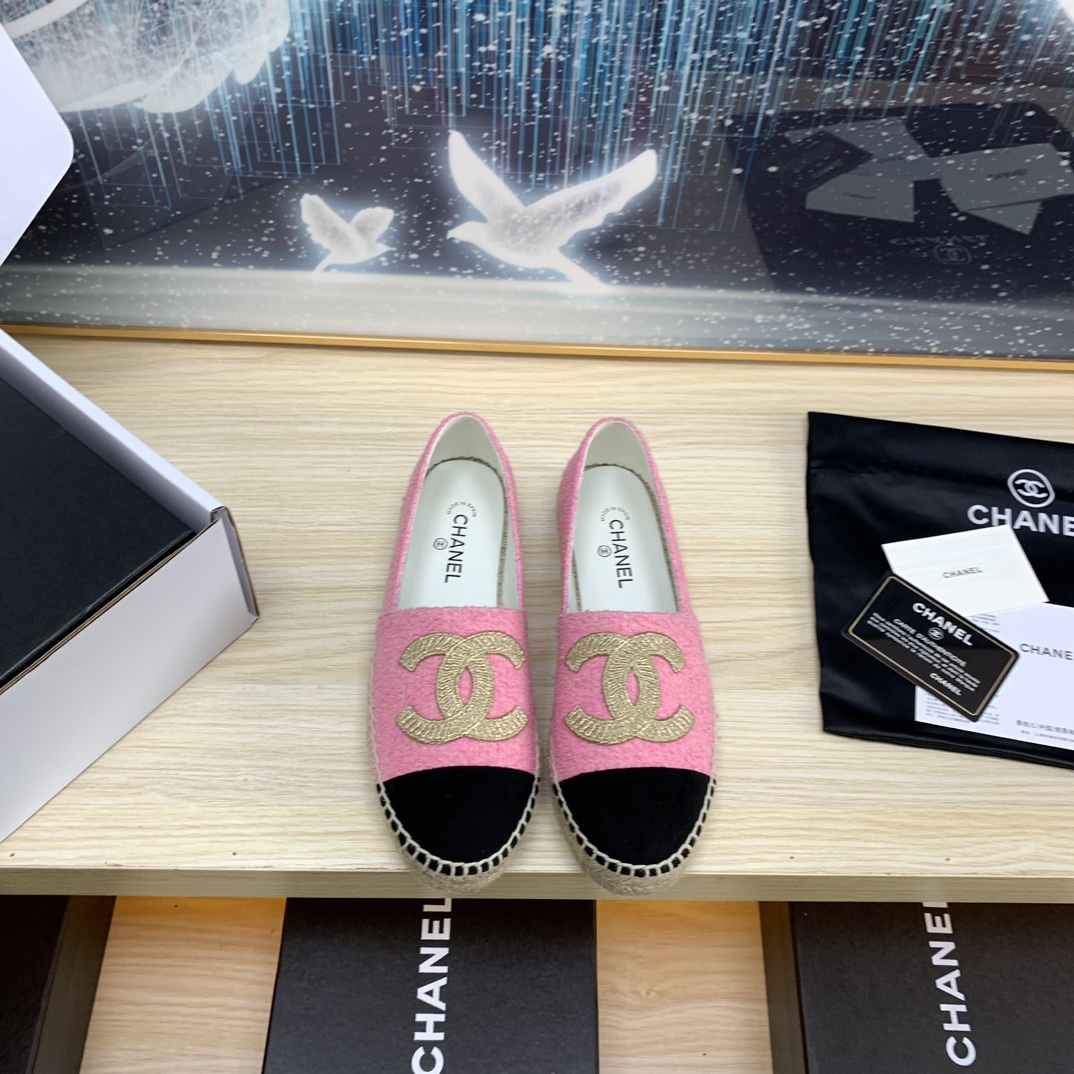 Buy First Copy Replica
 Chanel AAAA
 Shoes Espadrilles White Spring/Summer Collection