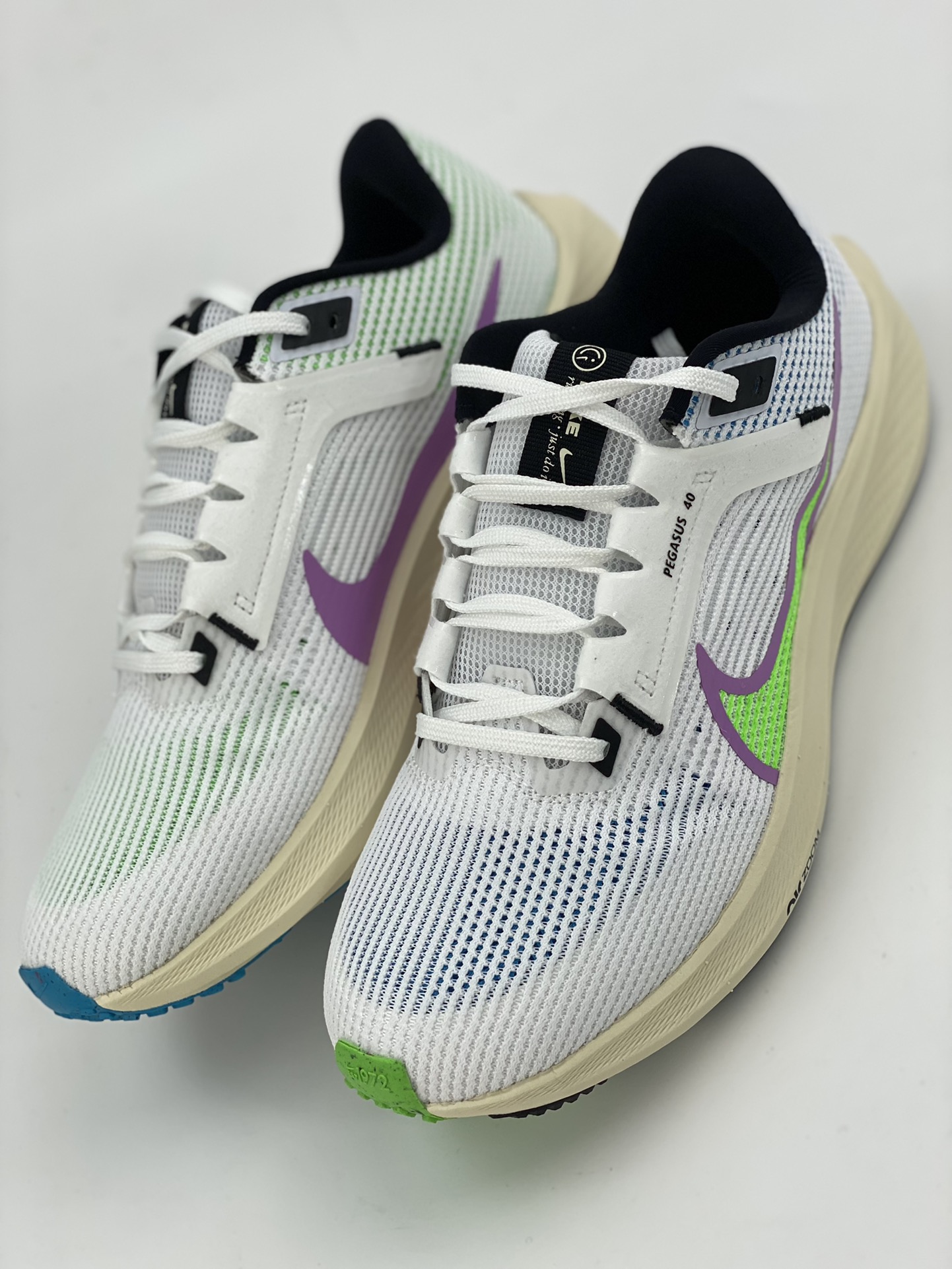 Air Zoom Pegasus 40 FJ1051-100