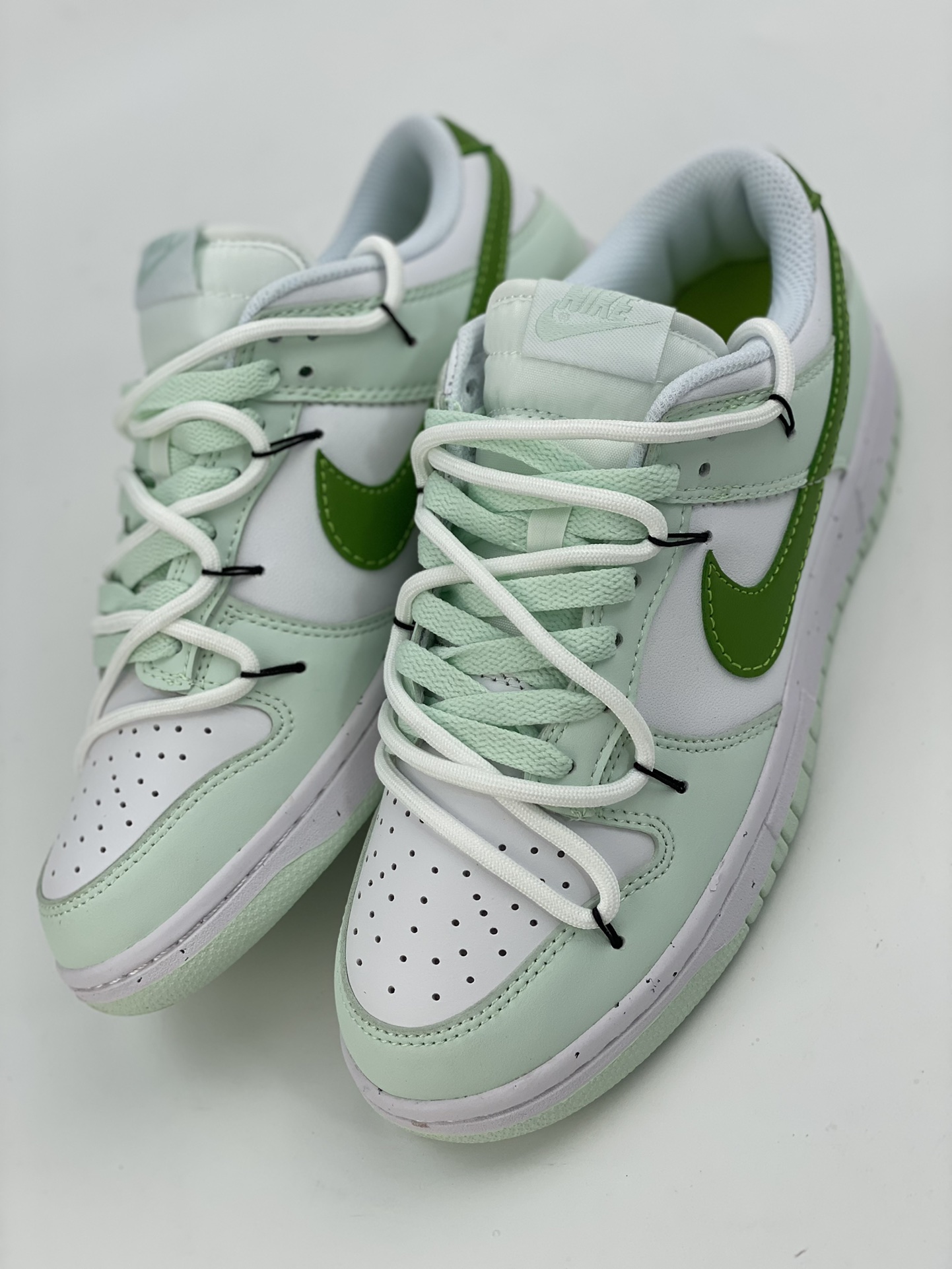 200 NIKE SB Dunk Low Next Nature 青提奶绿绑带 DN1431-102