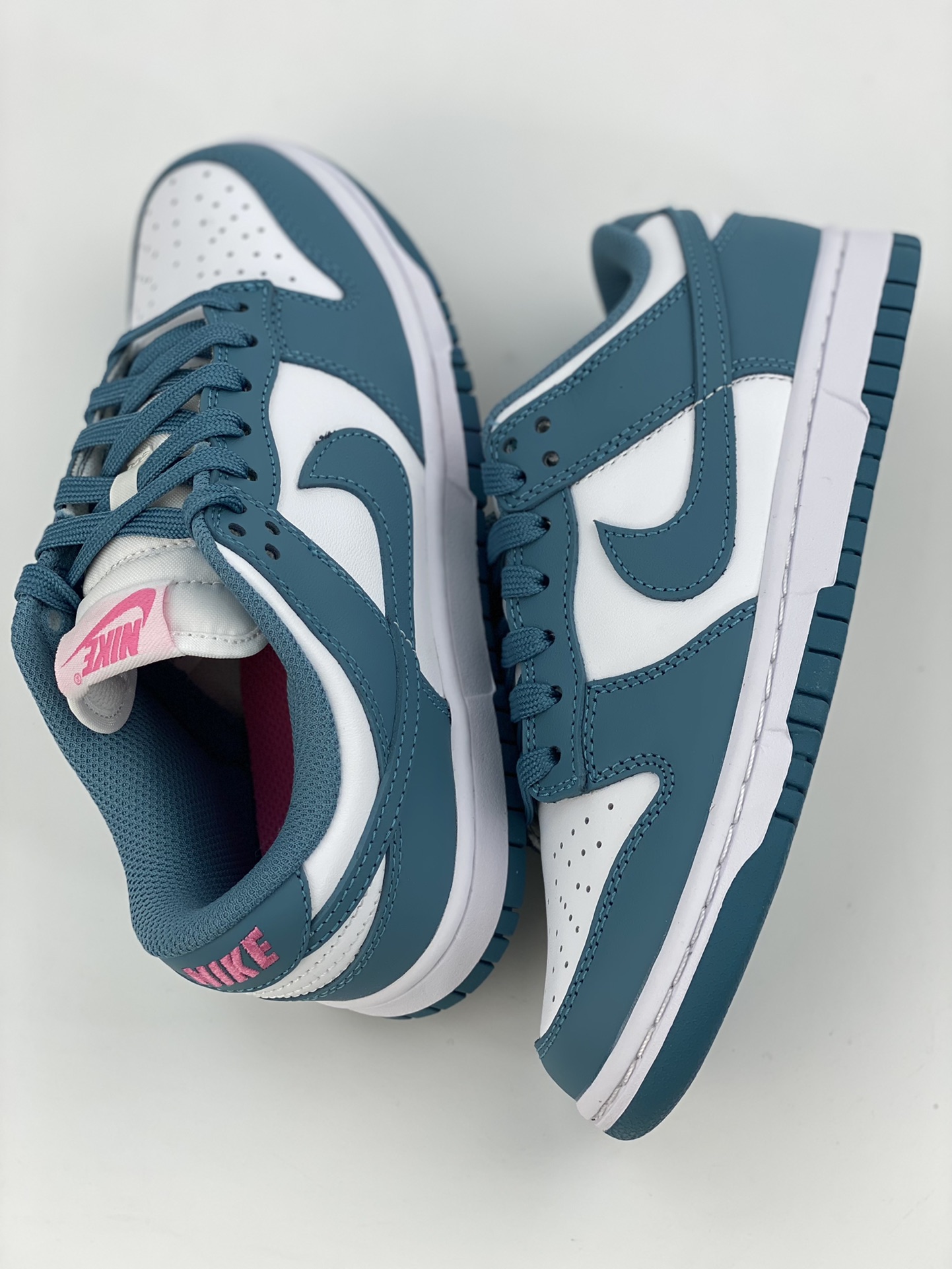 Nike SB Dunk Low South Coast FJ0739-100