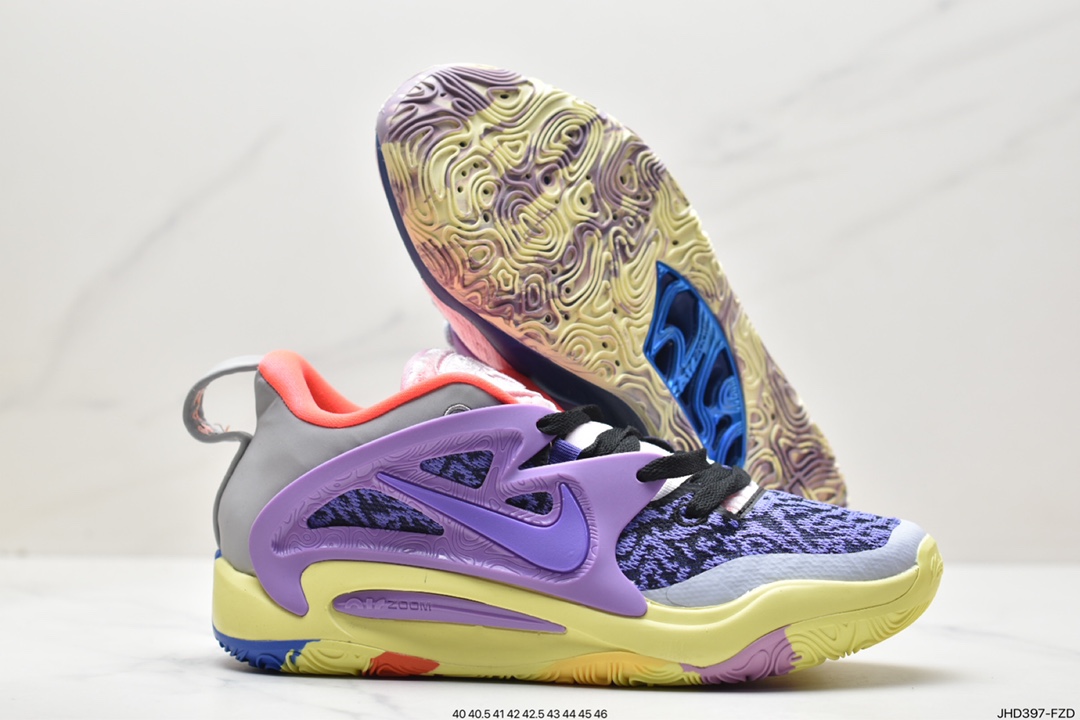 Nike Zoom KD15 The new Zoom KD 15 uses a full-palm + forefoot fan-shaped overlapping air cushion configuration FN8011-500