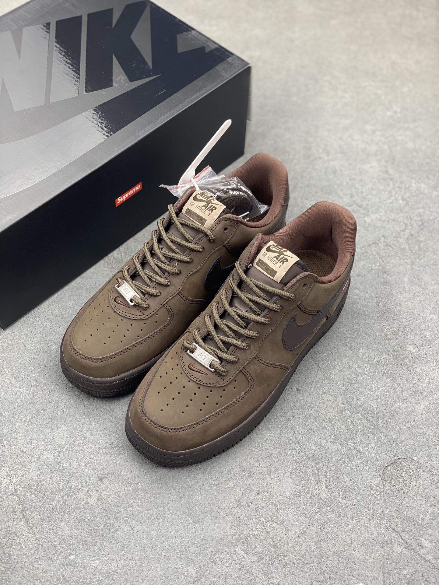 Nike x Supreme Air Force 1 Low CU9225-200 - Brown, Limited Edition 9 i1684521334 6232 7