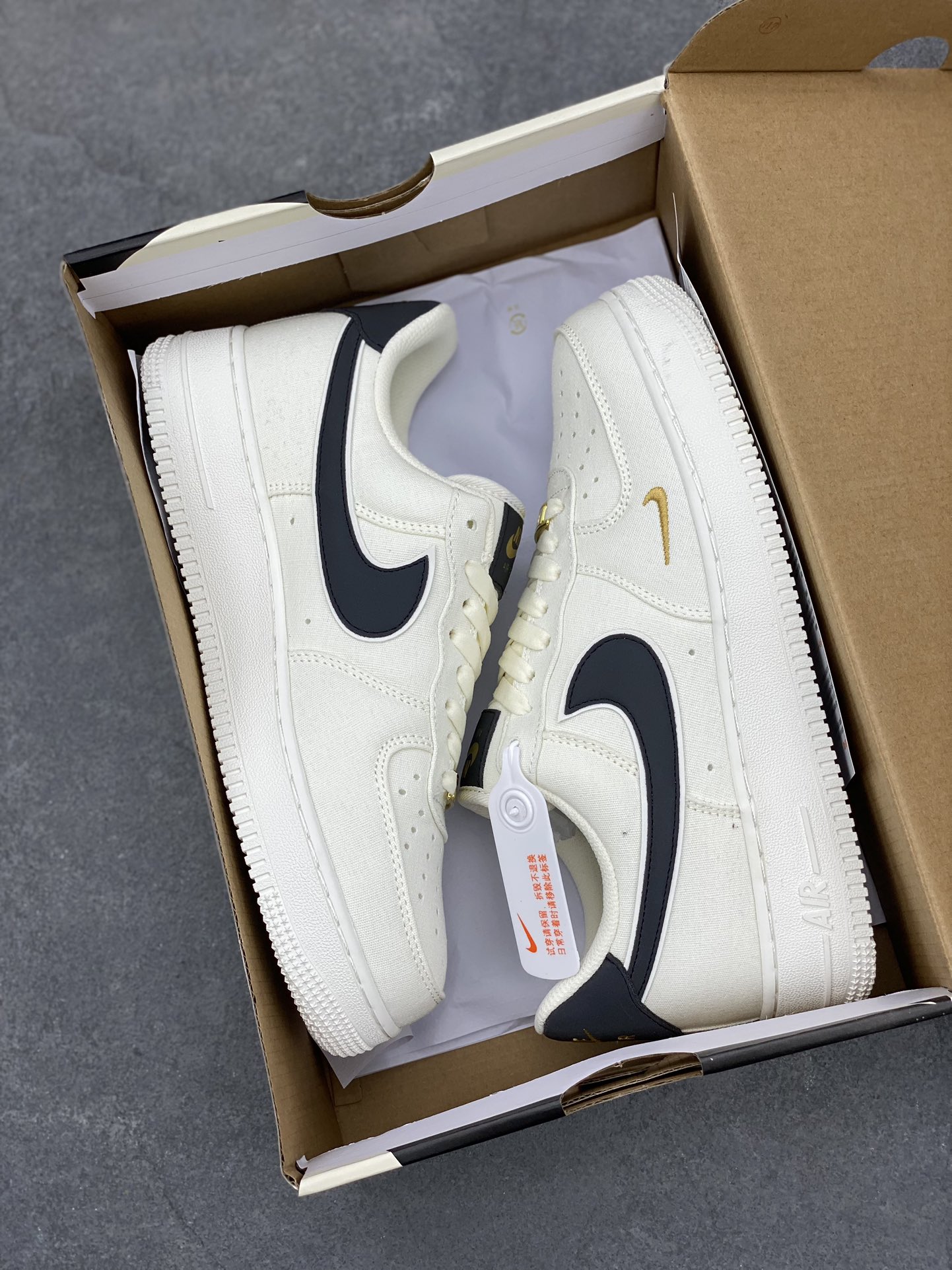 Nike Air Force 1 '07 Low-Top Casual Sneakers - Black & Gold Accents 10 i1684522102 1234 8