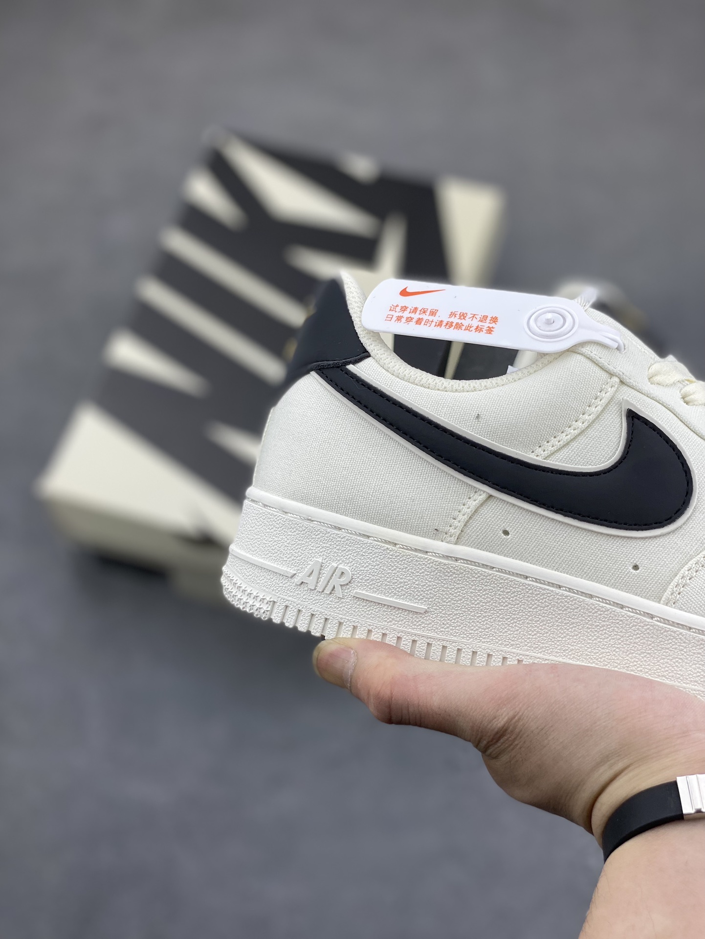 Nike Air Force 1 '07 Low-Top Casual Sneakers - Black & Gold Accents 6 i1684522102 3011 4