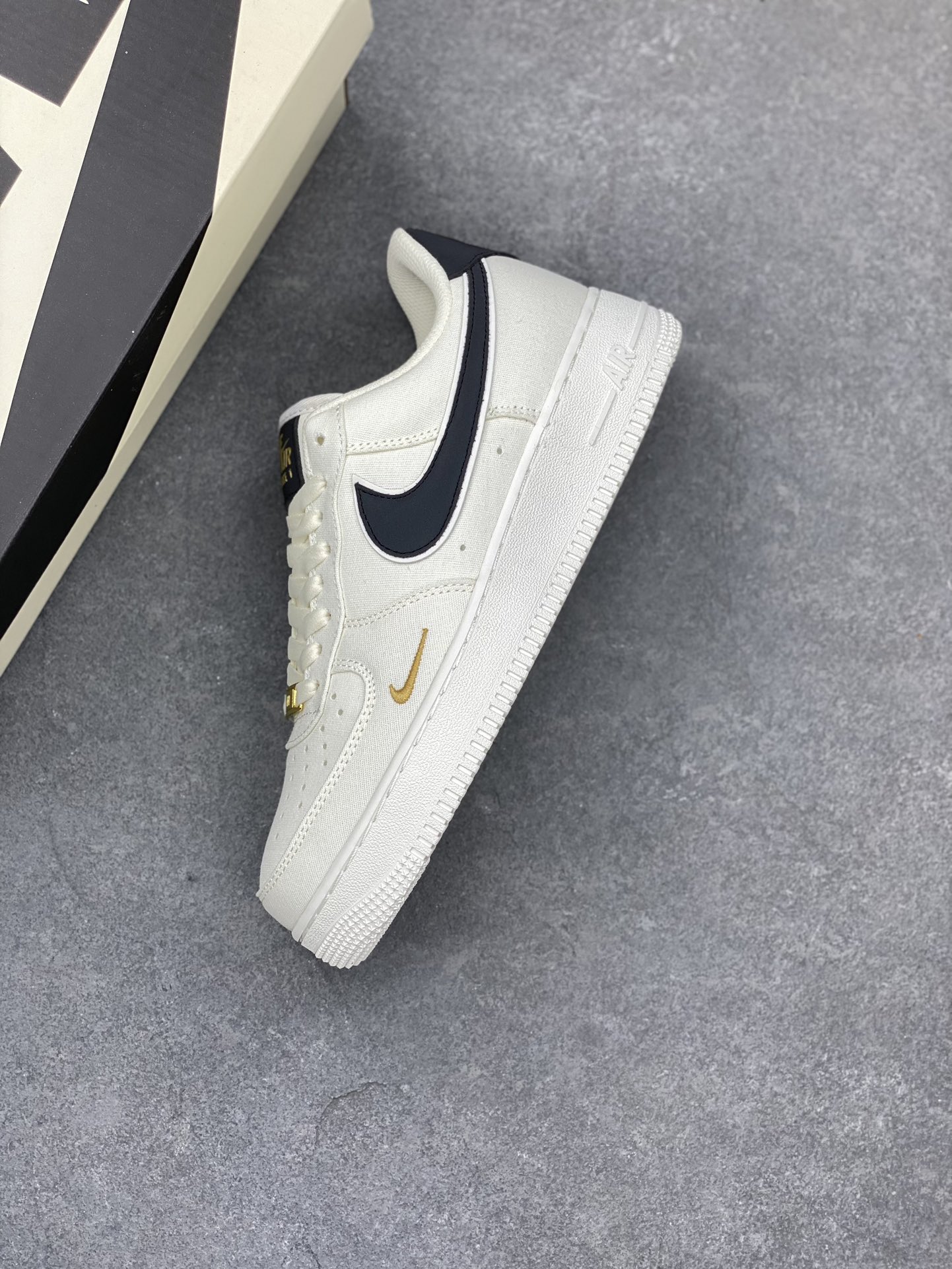 Nike Air Force 1 '07 Low-Top Casual Sneakers - Black & Gold Accents 8 i1684522102 7061 6