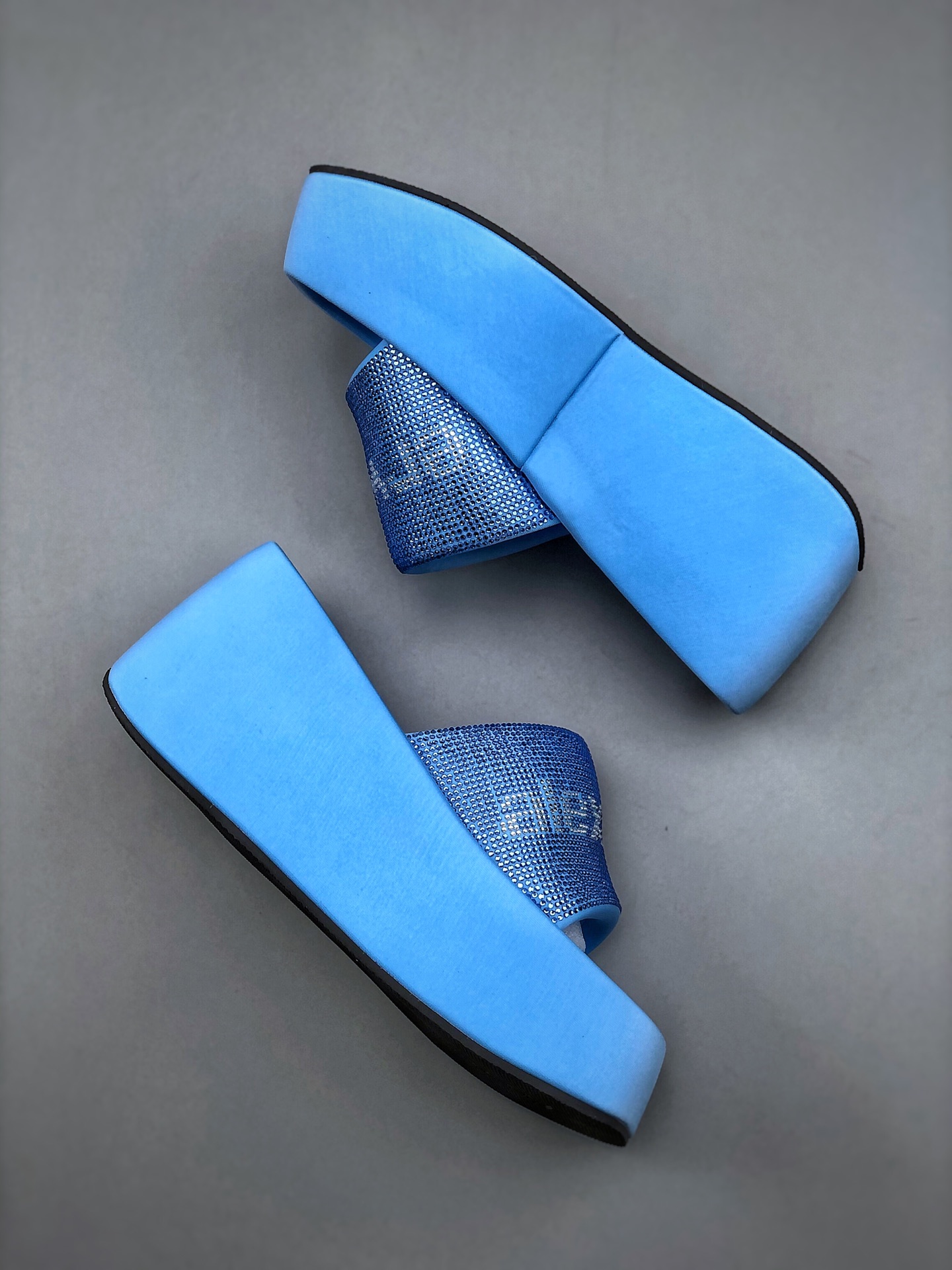 Alexander wang/Alexander Wang thick-soled slippers women's platform shoes flip-flops increase beach sandals