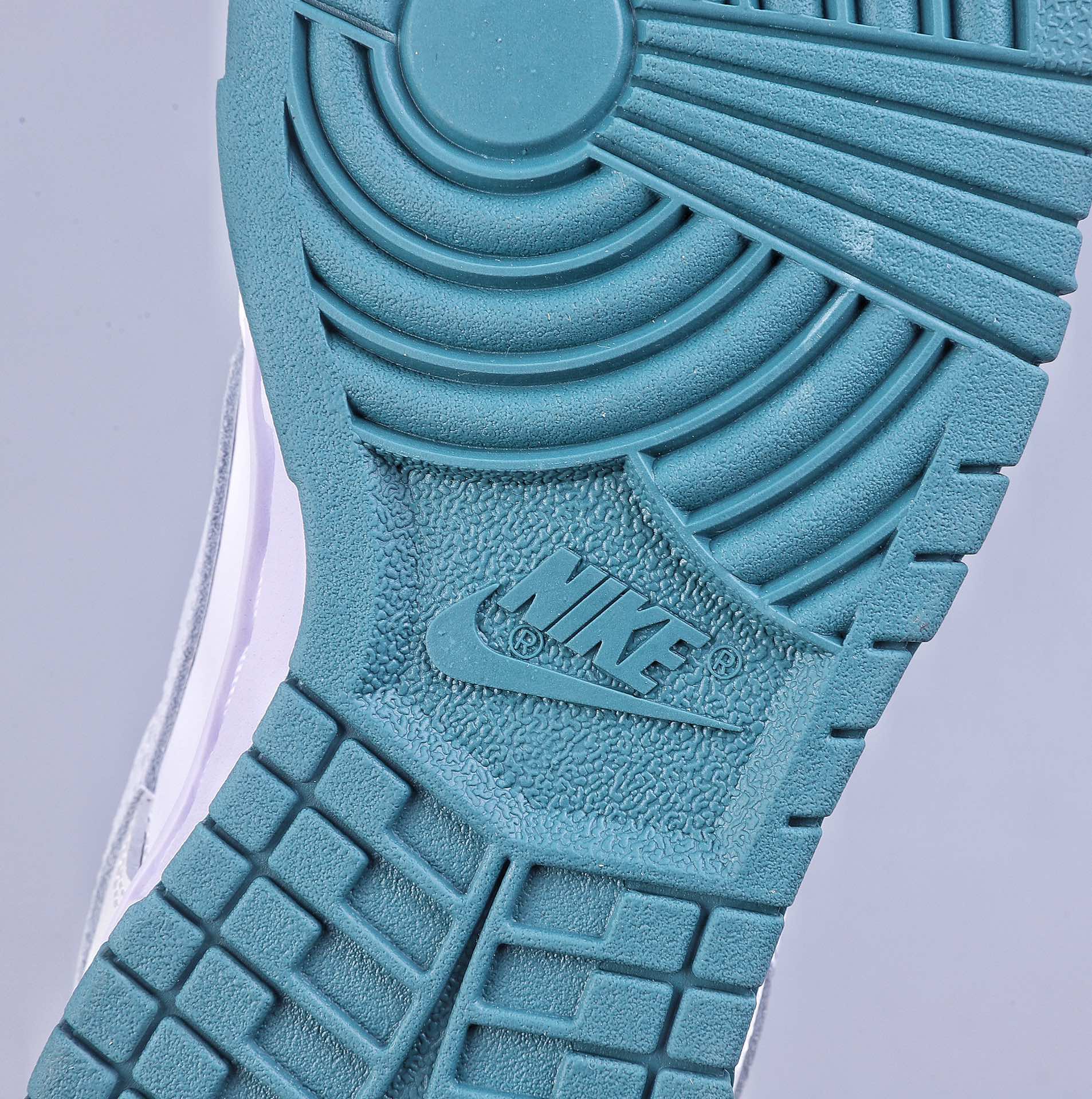 200 RS Nike Dunk Low 薄荷绿  FD9911-101