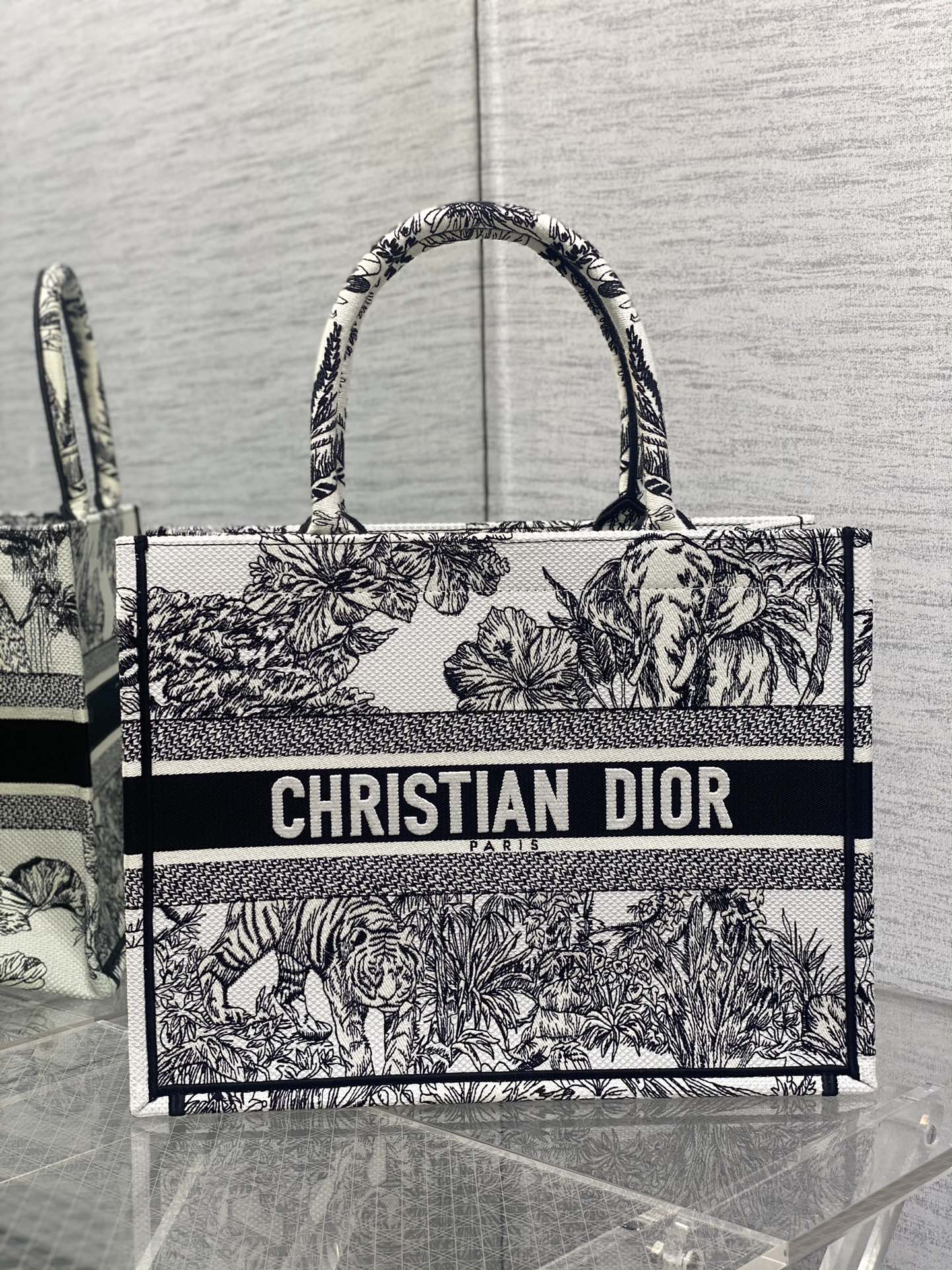 DIOR Tote Jungle Tiger Embroidery Letter Tote Bag