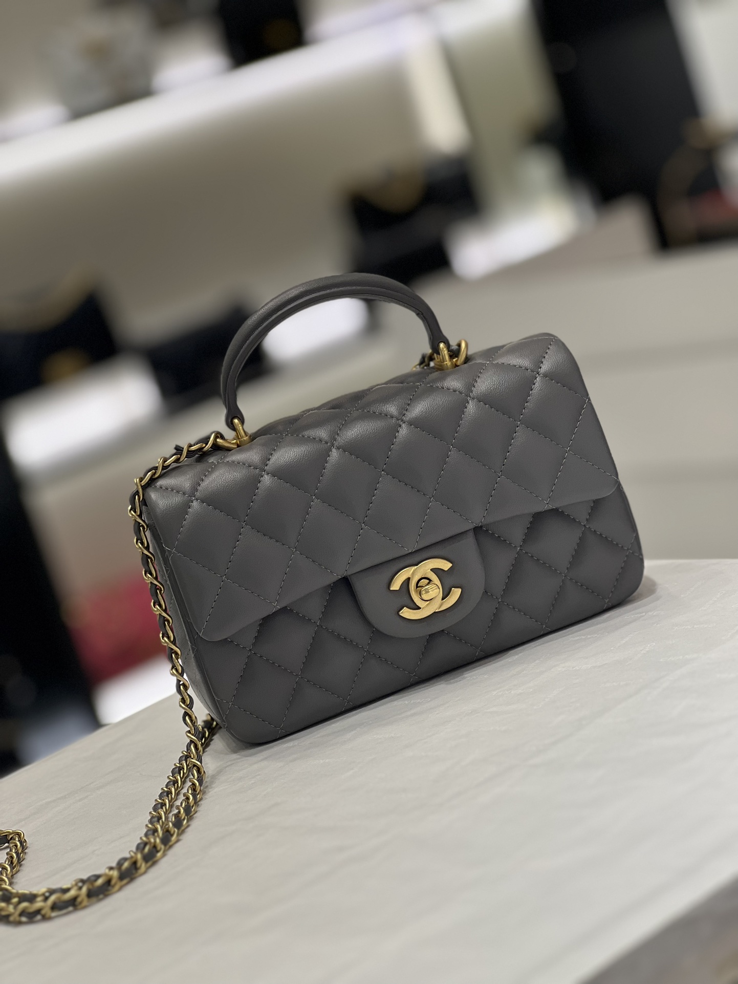 Chanel Classic Flap Bag Taschen Handtaschen Umhängetaschen  & Schultertaschen Grau