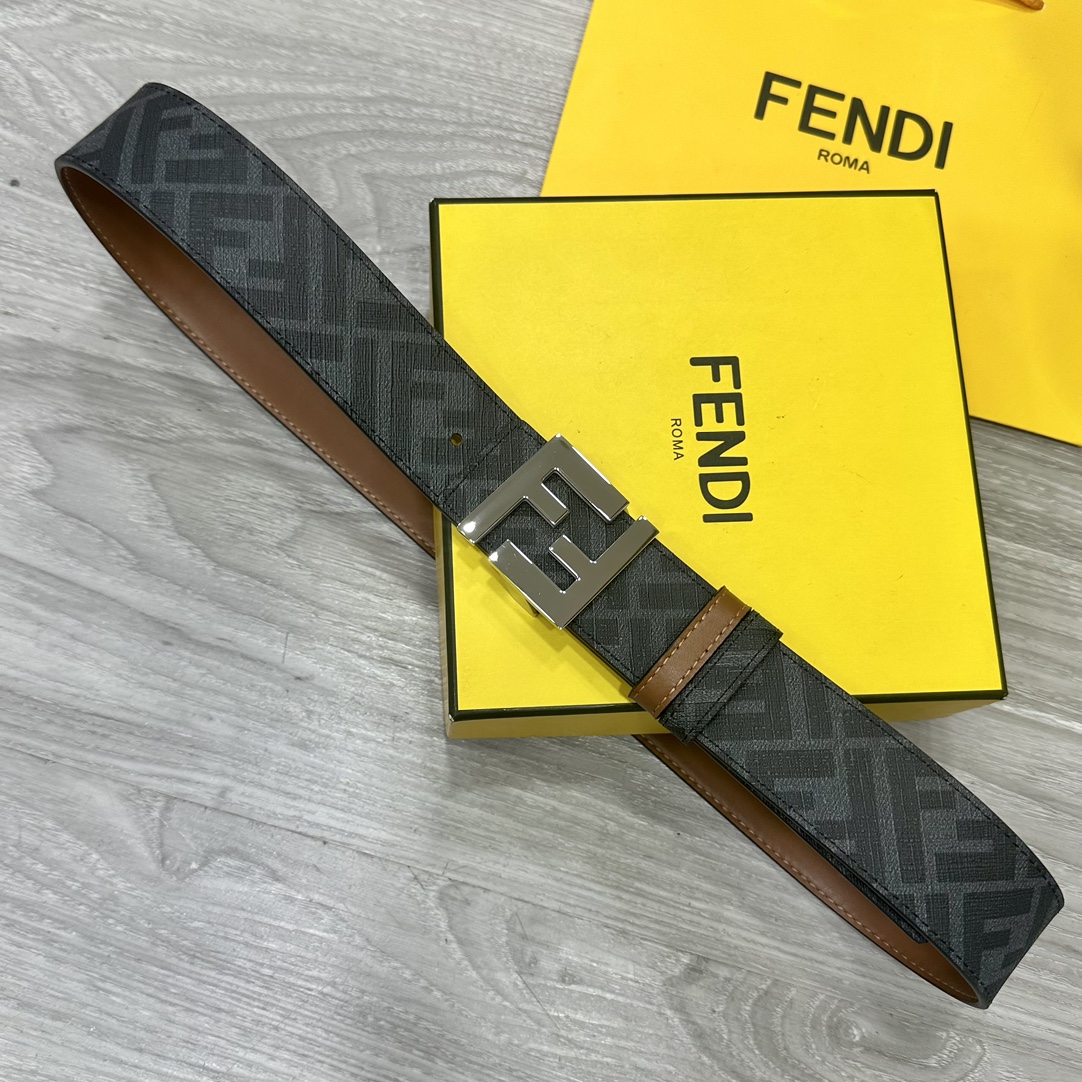 FENDI芬迪专柜同款宽4.0CM双环正反用腰带FF按钉搭扣棕色CuoioRomano皮革材质反面面料带