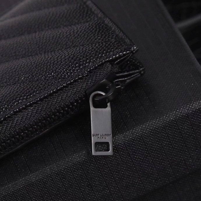 Premium Rose Gold Stainless Steel Tablet Case with Black Caviar Pattern – Item 607915. - 图片 7