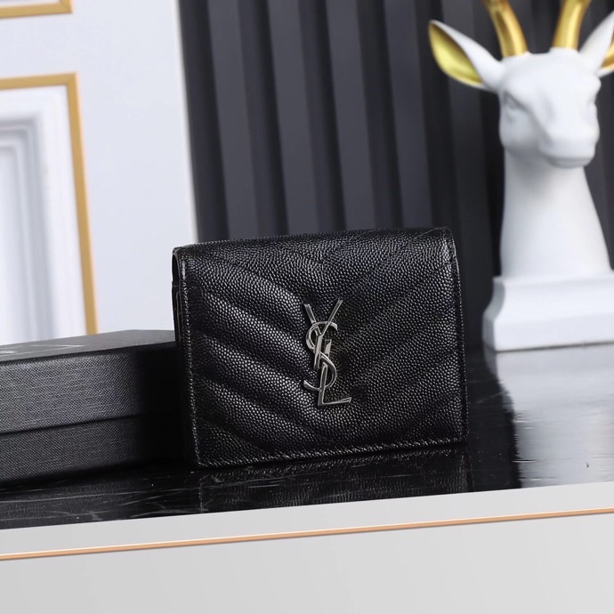 Product Summary: 530841 Caviar Black Belt P528 – Size 11*8.5*3cm