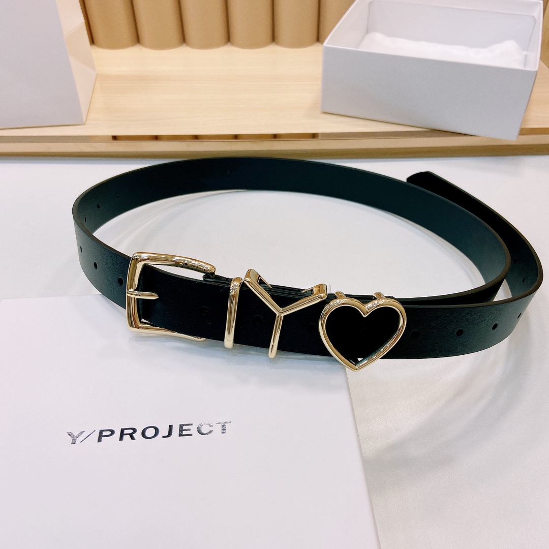 Y/ROJECT春夏系列品牌标志性的