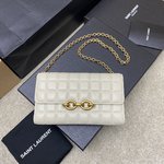 Best Like
 Yves Saint Laurent Clutches & Pouch Bags Crossbody & Shoulder Bags White Lambskin Sheepskin Chains
