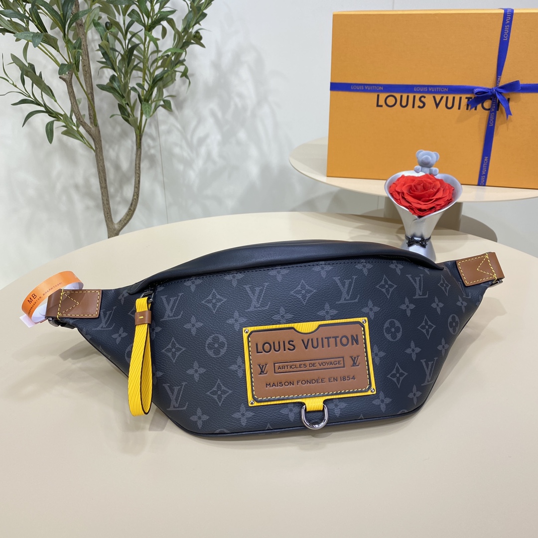 Louis Vuitton LV Discovery Sacos de Cintura & Pochetes Monogram Canvas Vintage M45220