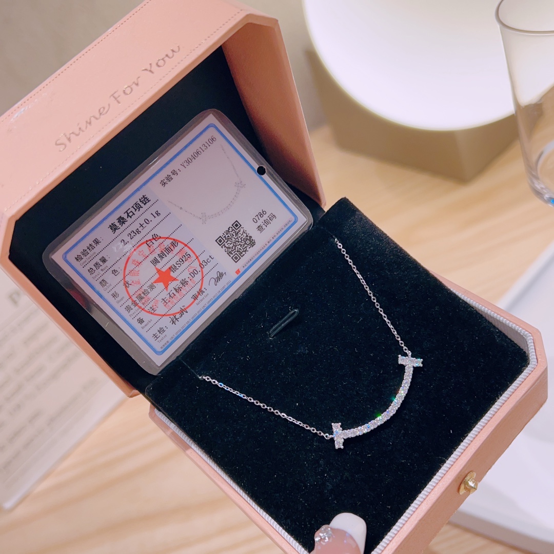 ロマンチックファインシルバーモアッサナイトネックレスシルバー プロポーズ