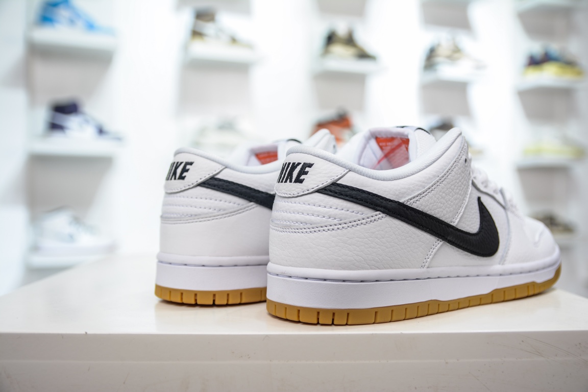 T AY version shipped Nike Dunk SB Low white and black raw rubber CD2563-100