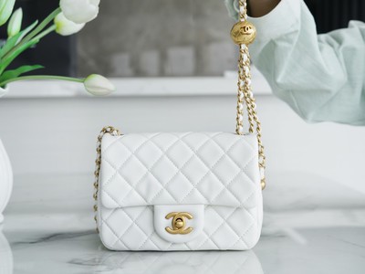 Chanel Belt Bags & Fanny Packs Handbags Crossbody & Shoulder Bags White Underarm