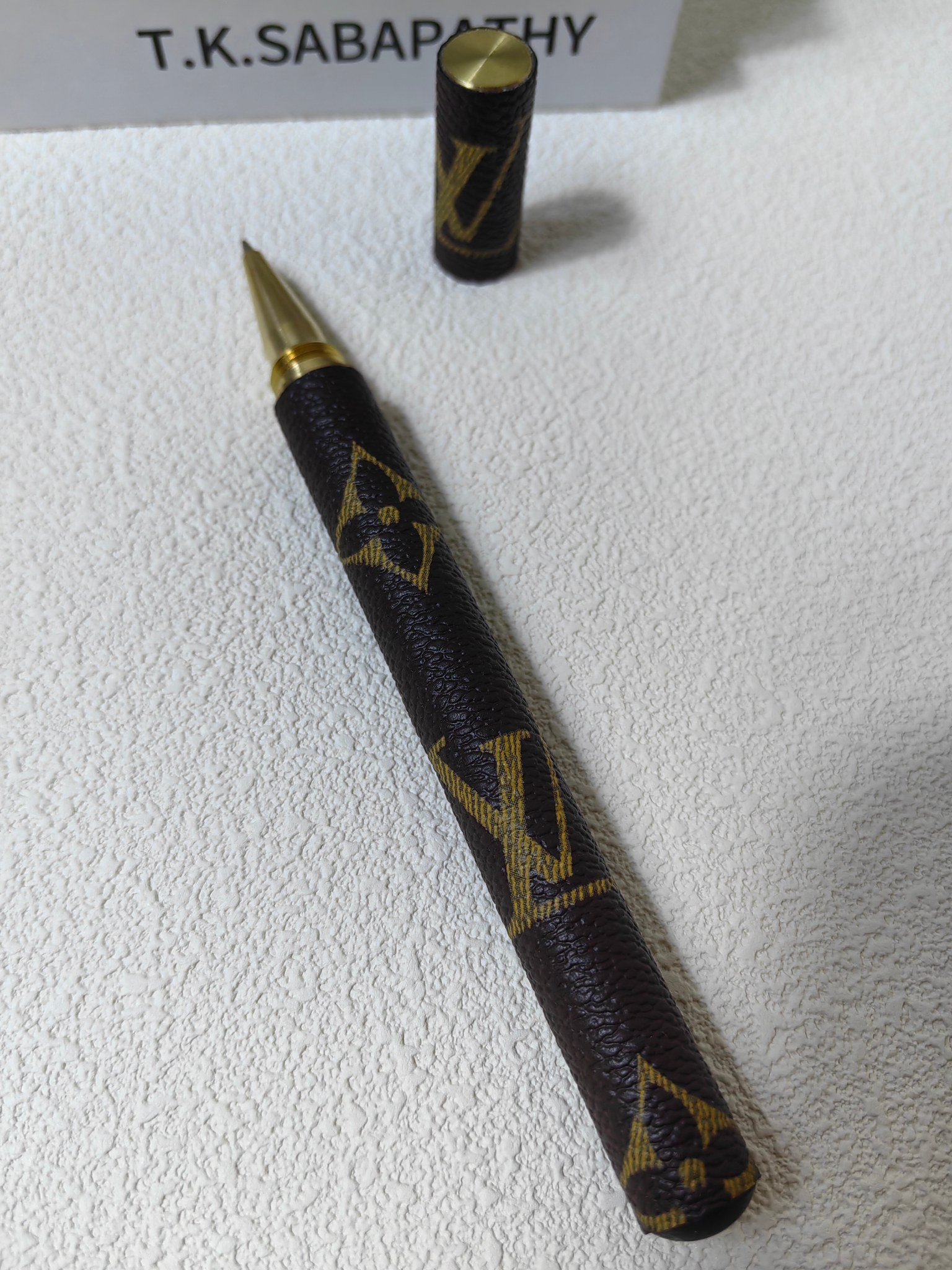 Classic Monogram Gel Pen - Comprehensive 3