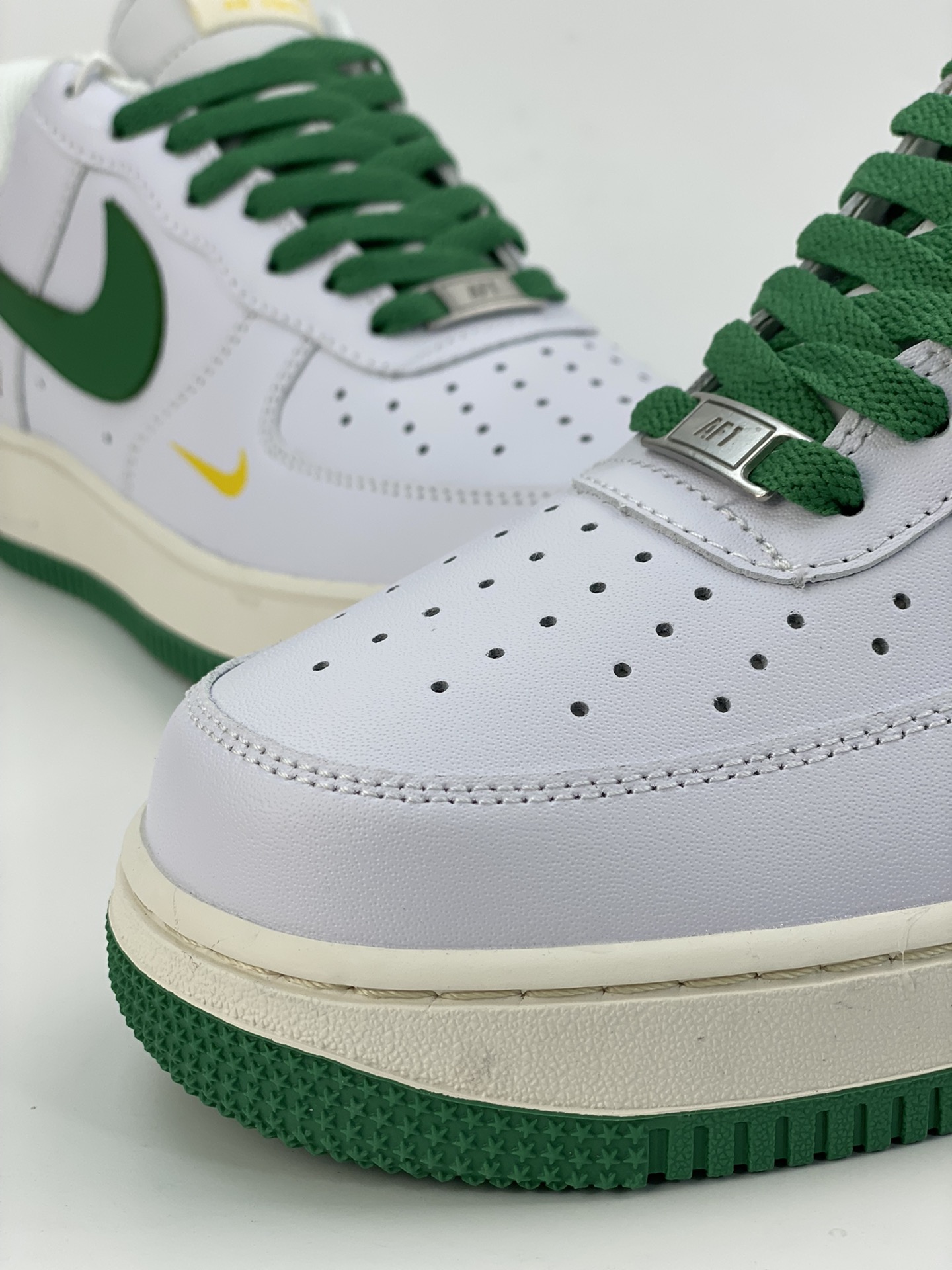 240 Nike Air Force 1 Low 07 Super白绿 BS9055-721