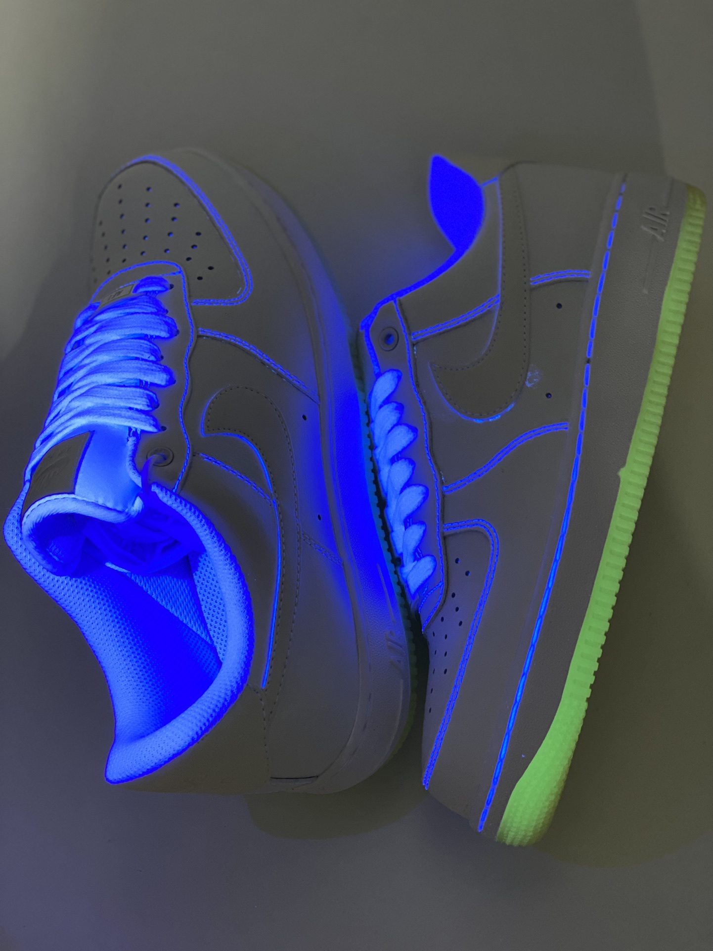 200 Nike Air Force 1 Low 07 夜光白 AO2132-101