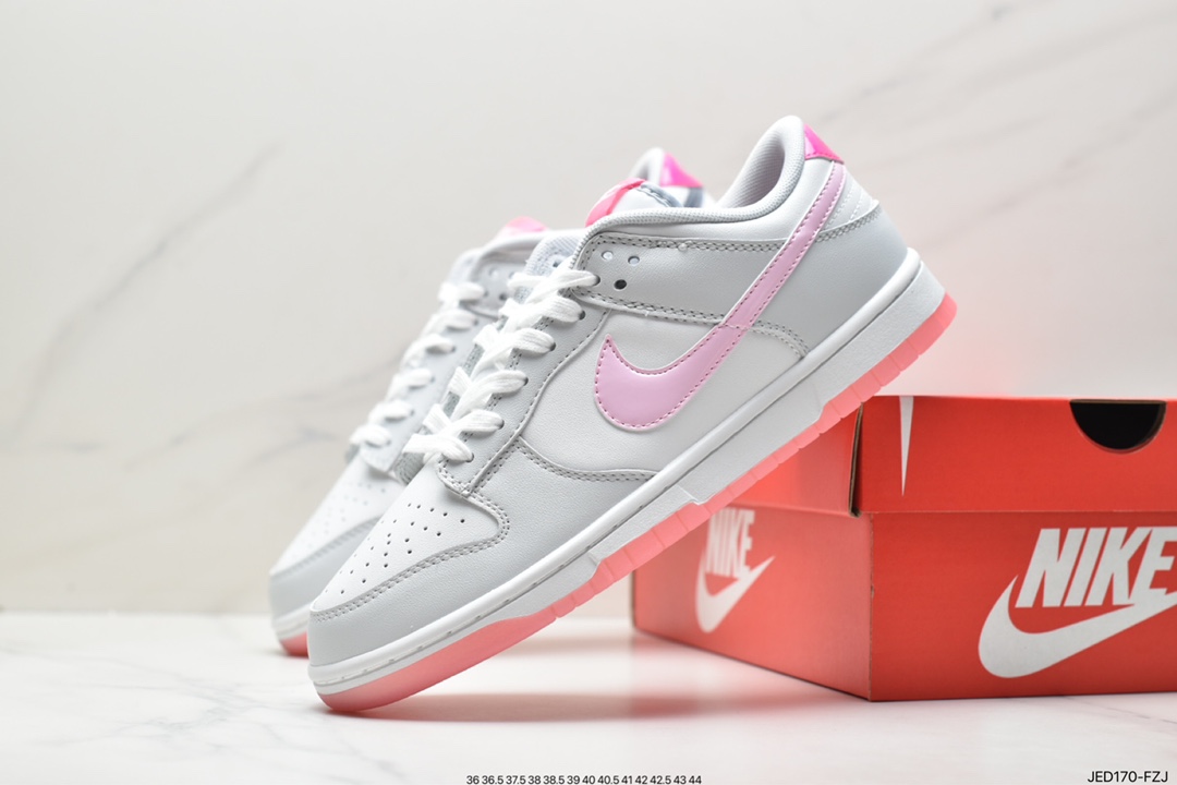 150 情人节礼物 Dunk Low “520” 限定款 FN3433-141