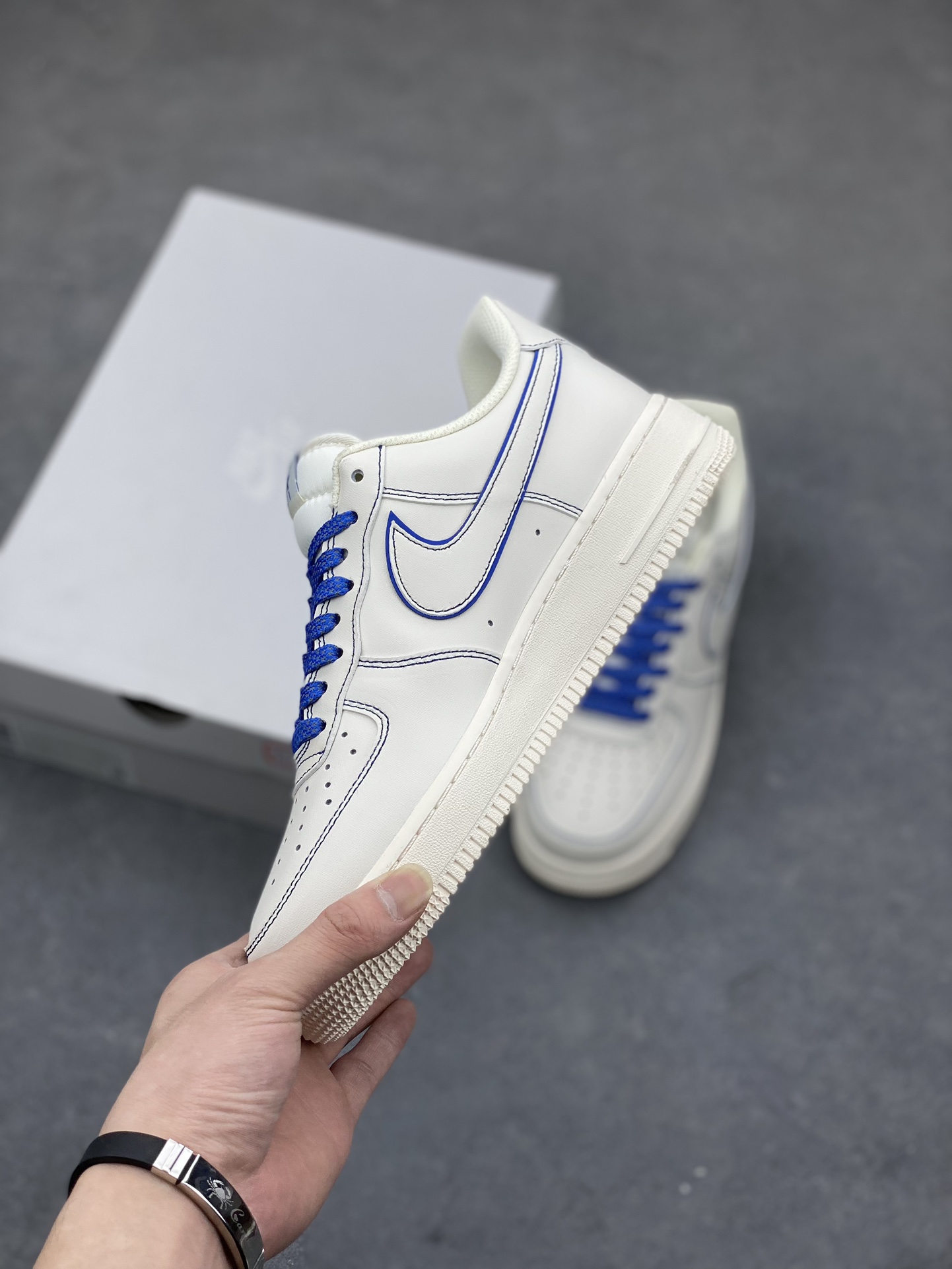 Nike Air Force 1 Low '07 'Hare' White Blue Starry Sky Sneakers 4 i1684609418 3811 2