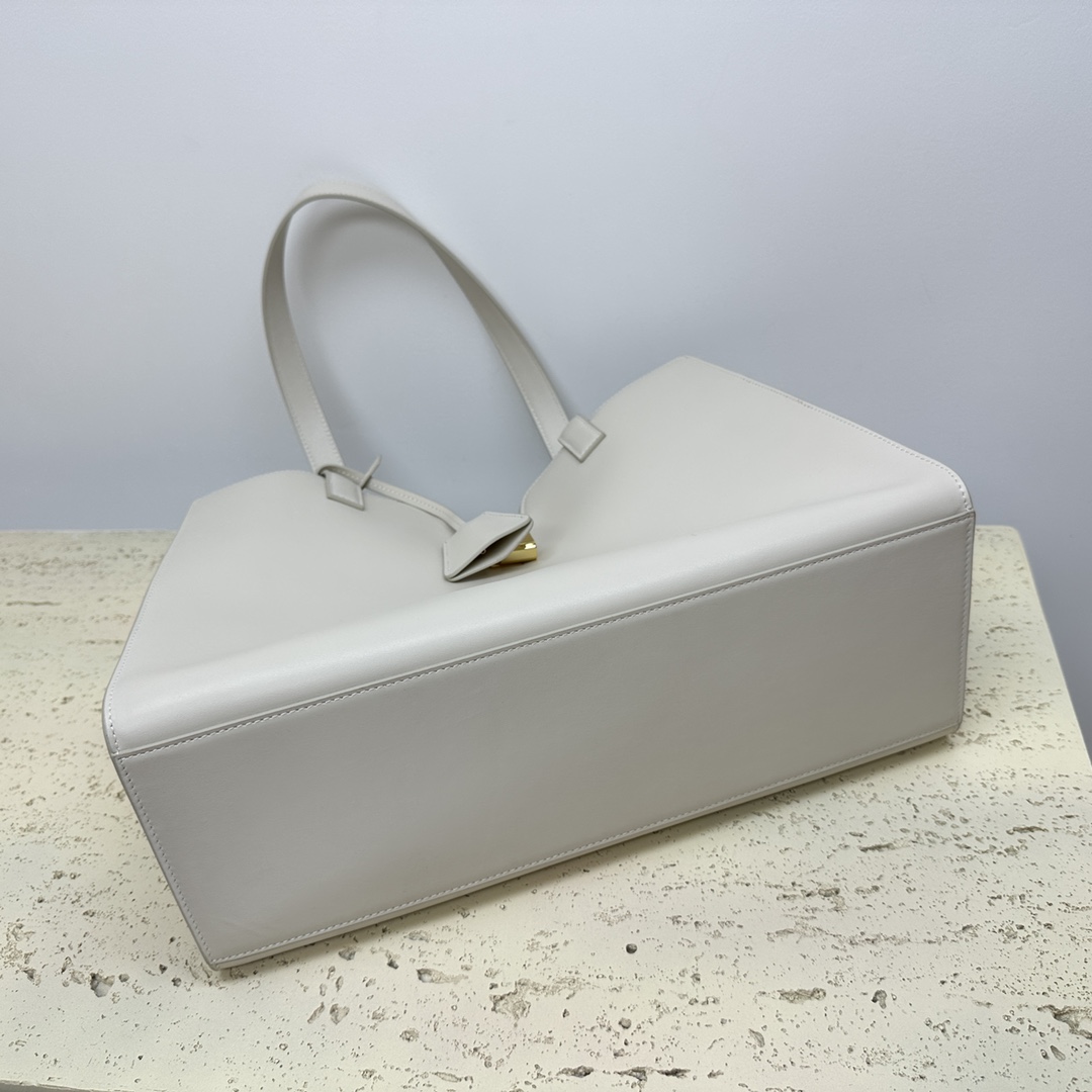 CABAS16光滑牛皮革手袋新品15X11X5英寸37X29X12厘米本款型可装下IPAD等平板电脑牛皮