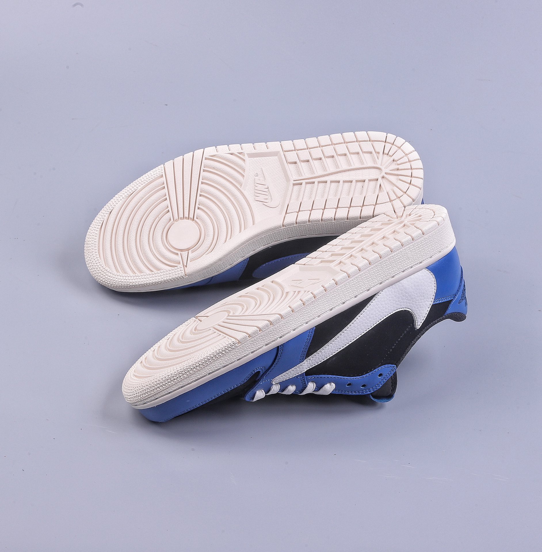 220 Fragment x Travis Scott x Air Jordan 1 Low 三方联名倒钩 DM7866-225