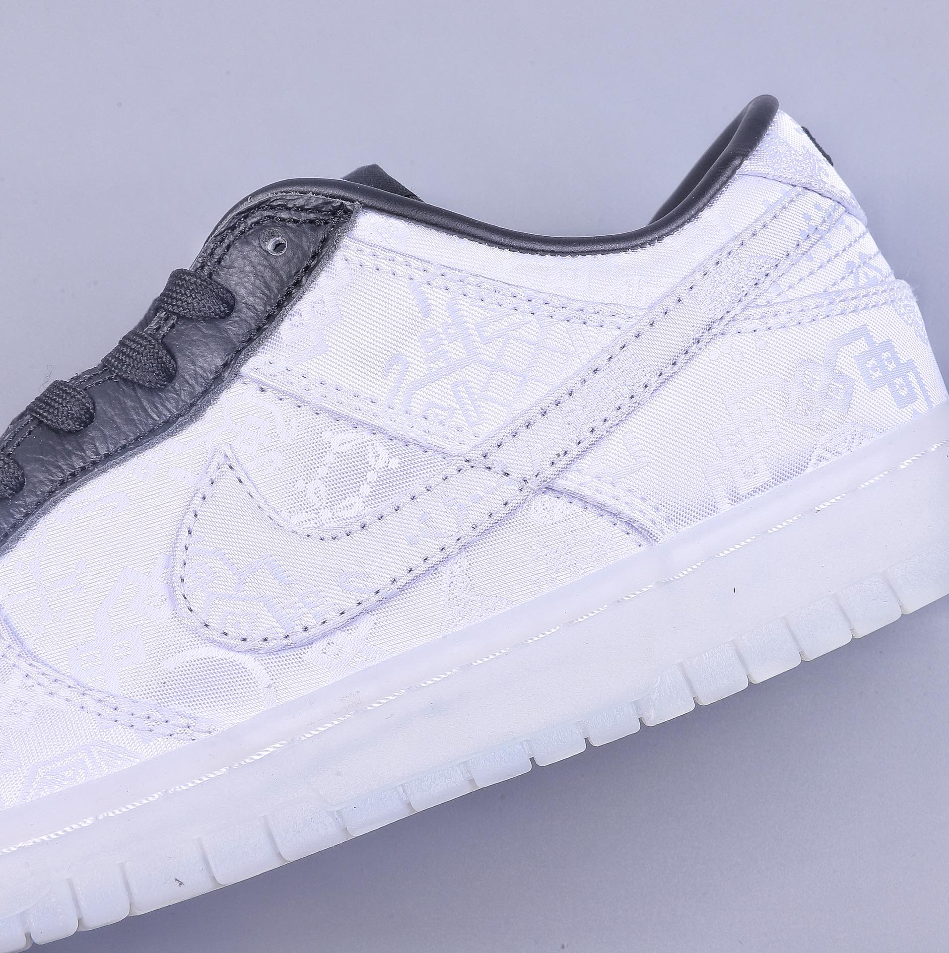 280 A Clot x Fragment x Nike Dunk Low 藤原浩三方联名白丝绸 FN0315-110