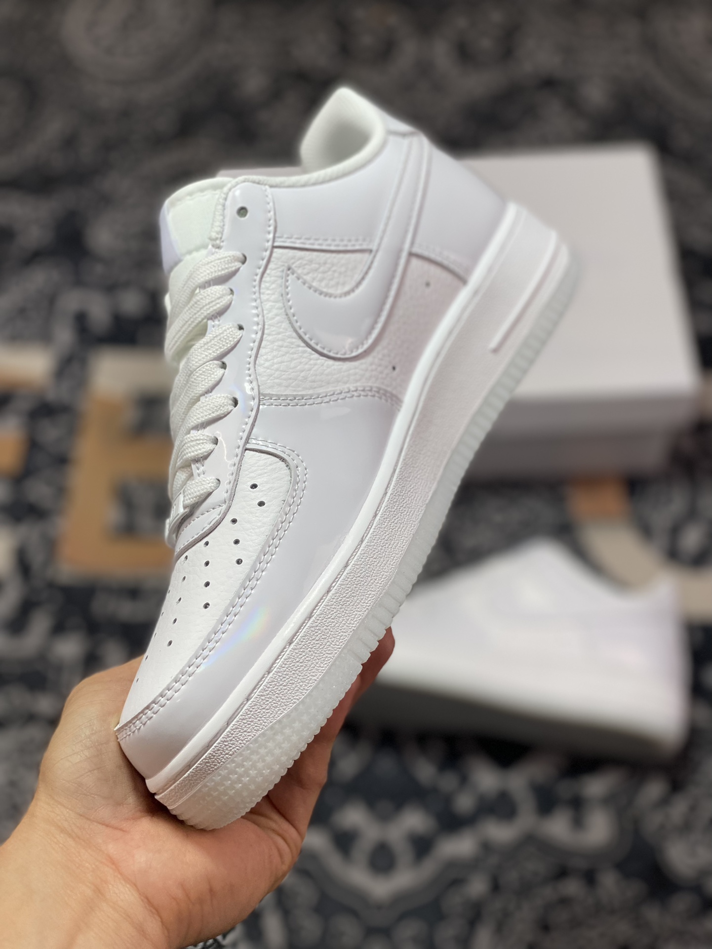 240 Nike Air Force 1’07 Low”White Pearlescent”空军一号板鞋“漆皮全白珠光”HP3656-522