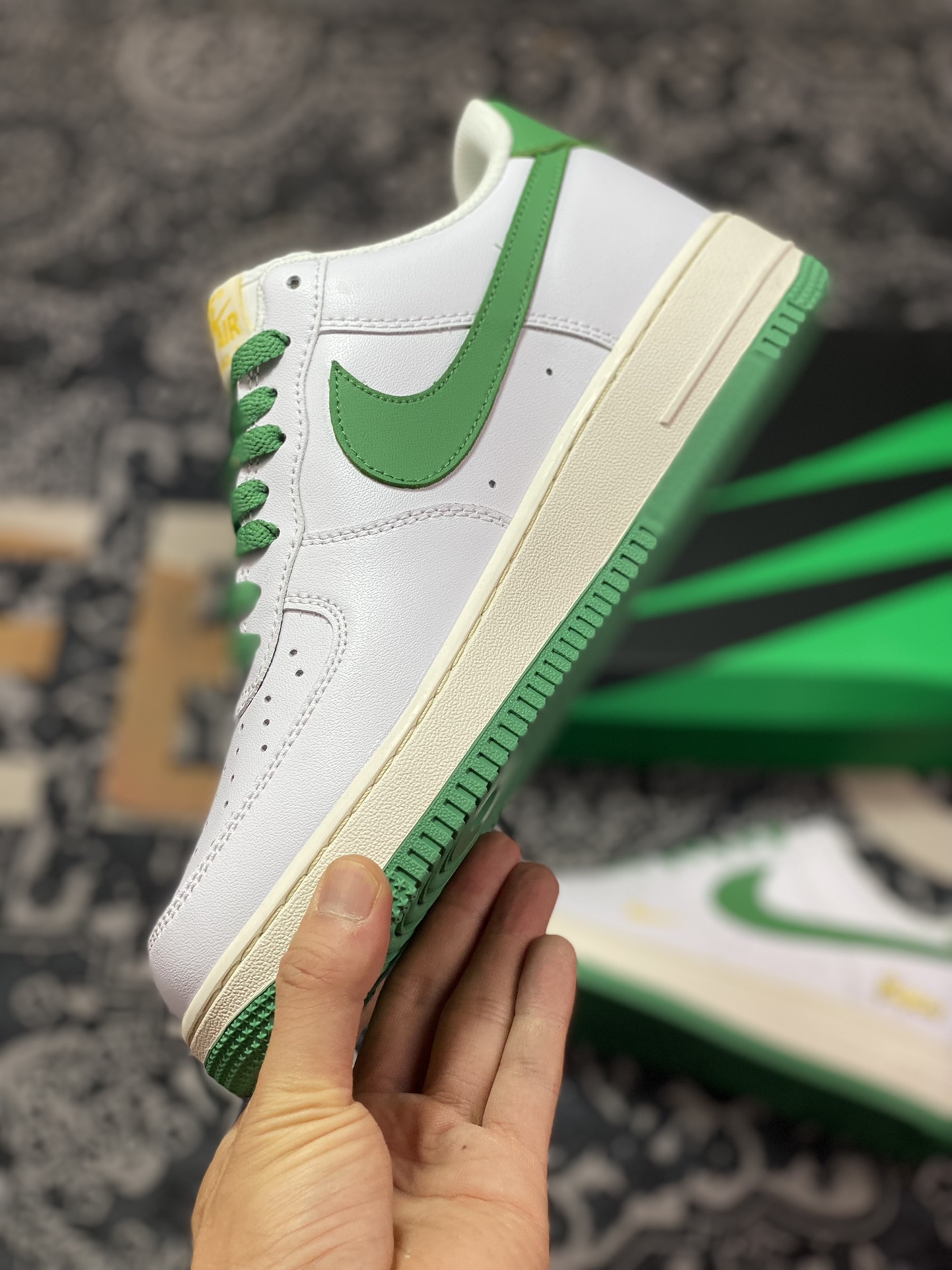 240 Nike Air Force 1’07 Low”Sprite”空军一号板鞋“皮革白雪碧绿黄小钩”315122-005
