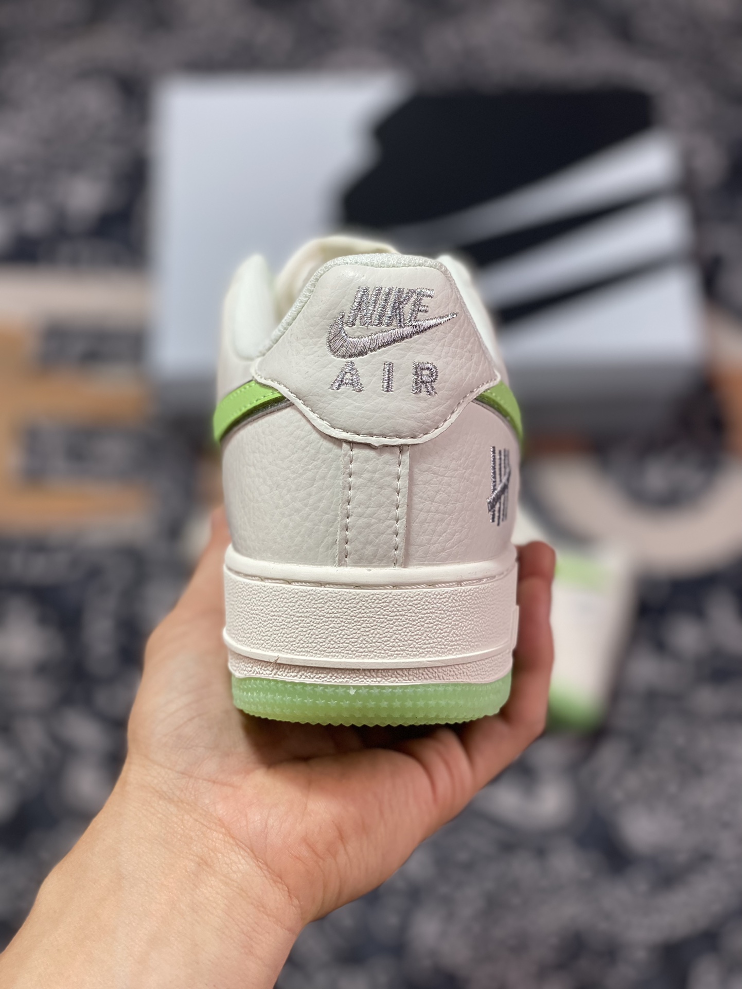 240 UNDEFEATED x Nike Air Force 1′07 Low”Beige/Apple Green”空军一号板鞋“皮革米白苹果绿银五杠”BS9055-731